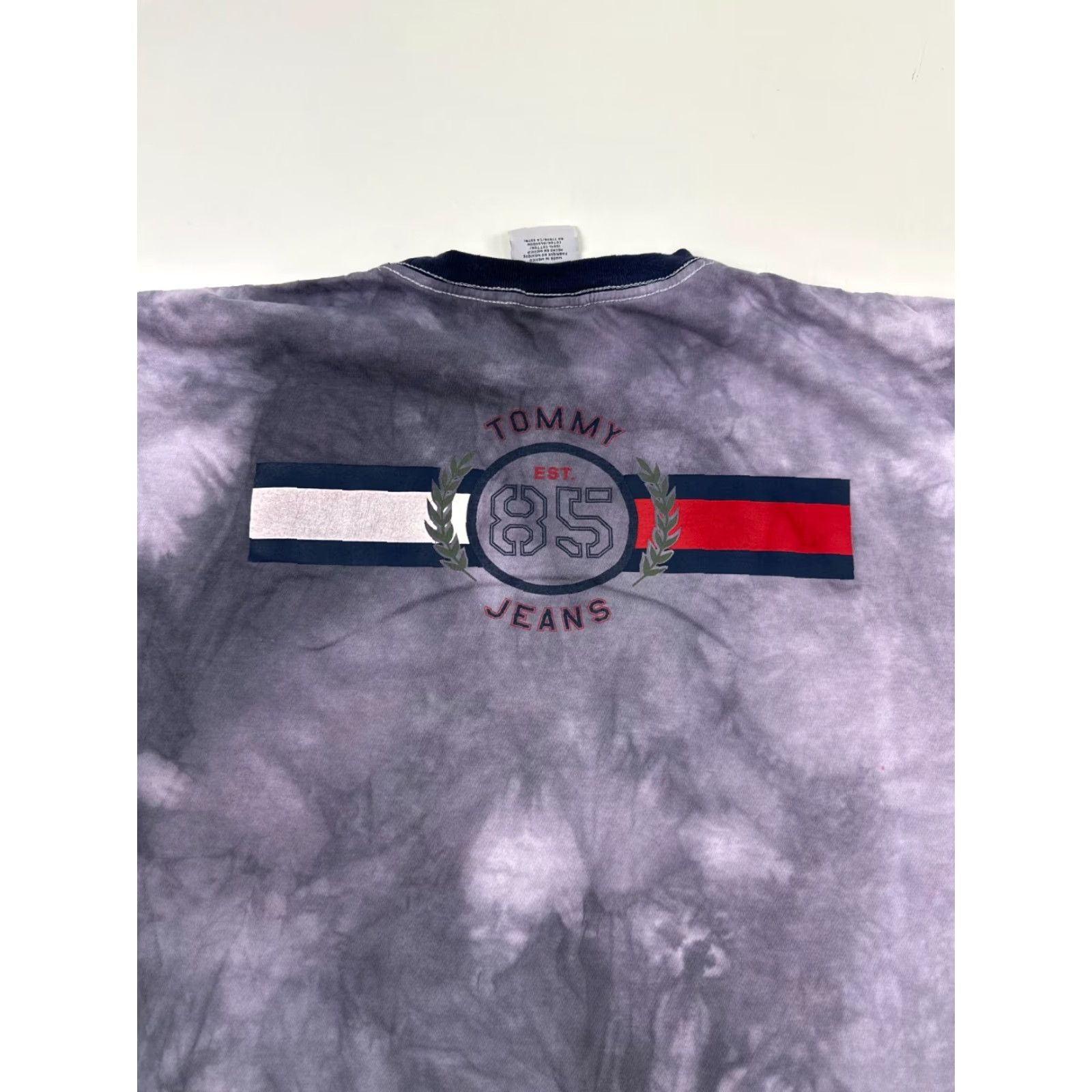 Tommy Hilfiger Vintage Tommy Hilfiger Shirt Mens XL Purple Tie Dye Embroidered Short Sleeve Tee Size US XL / EU 56 / 4 - 5 Thumbnail