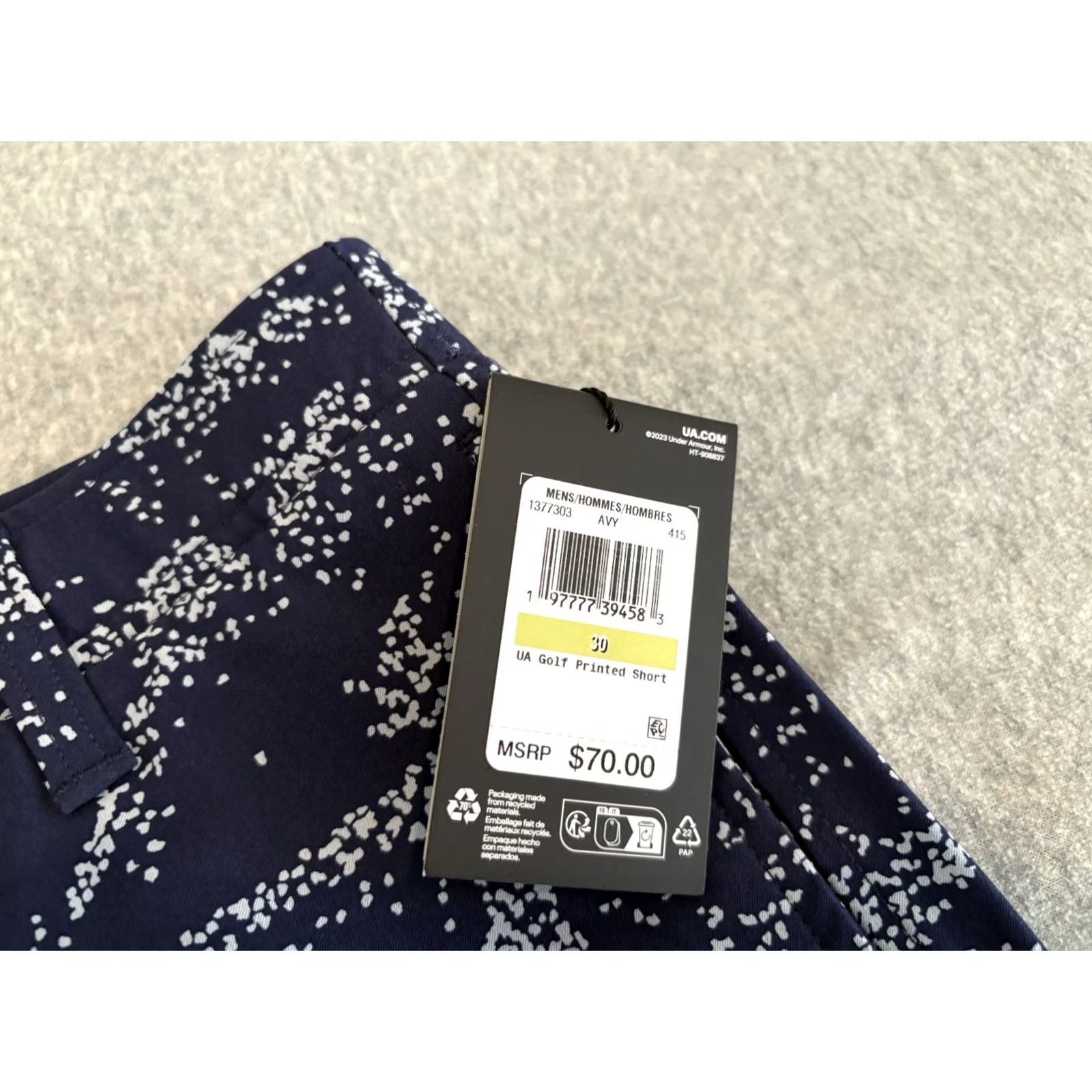 Under Armour Under Armour UA Printed Golf Shorts Mens Size 30 NWT Blue, Regular, Polyester Elastane, Golf Activewear, Waist 30, Athletic Short, Zip Closure Mens Size US 30 / EU 46 - 2 Thumbnail
