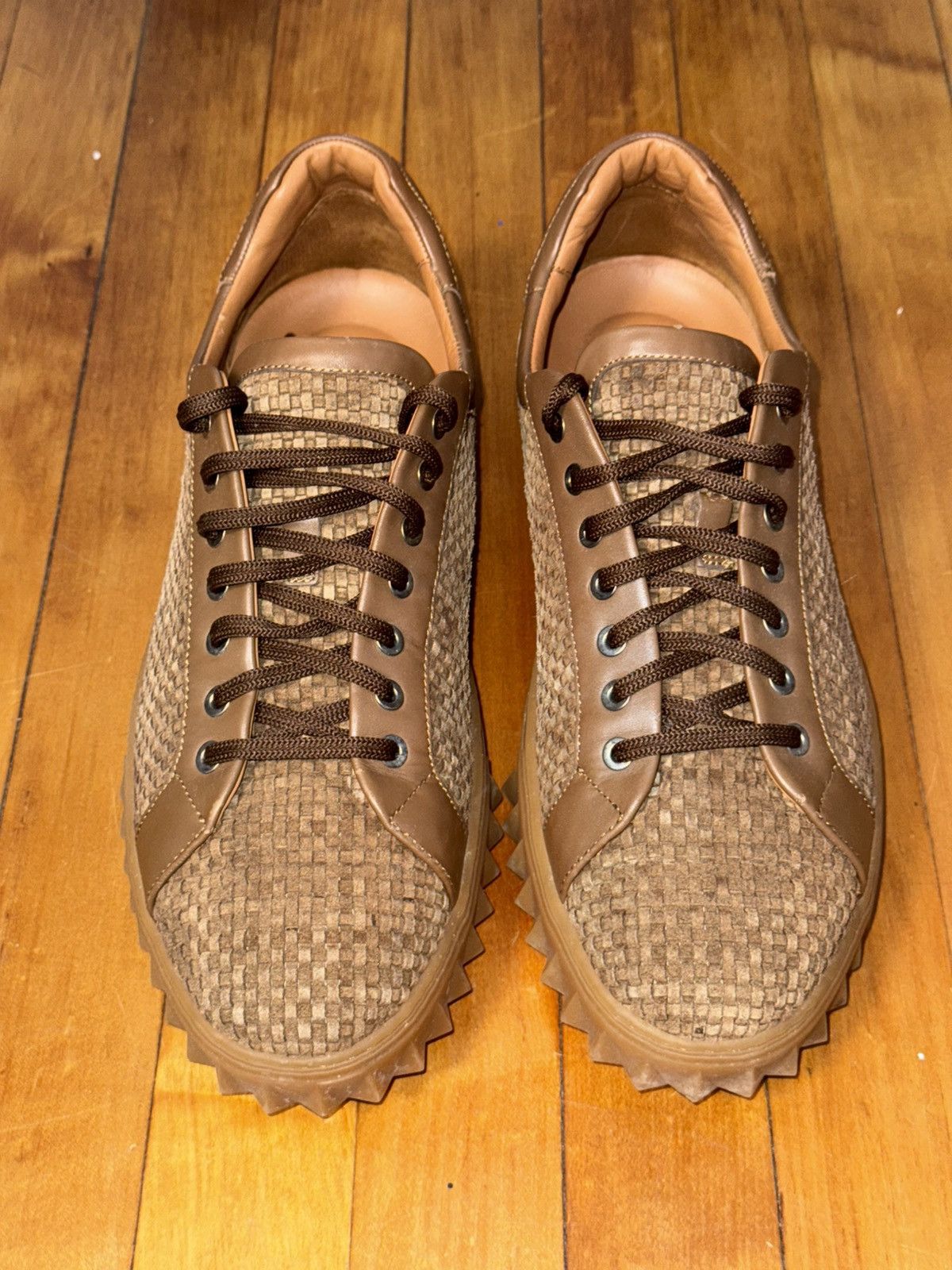 SALVATORE FERRAGAMO - *RHINOCEROS* BROWN WOVEN SUEDE SNEAKER