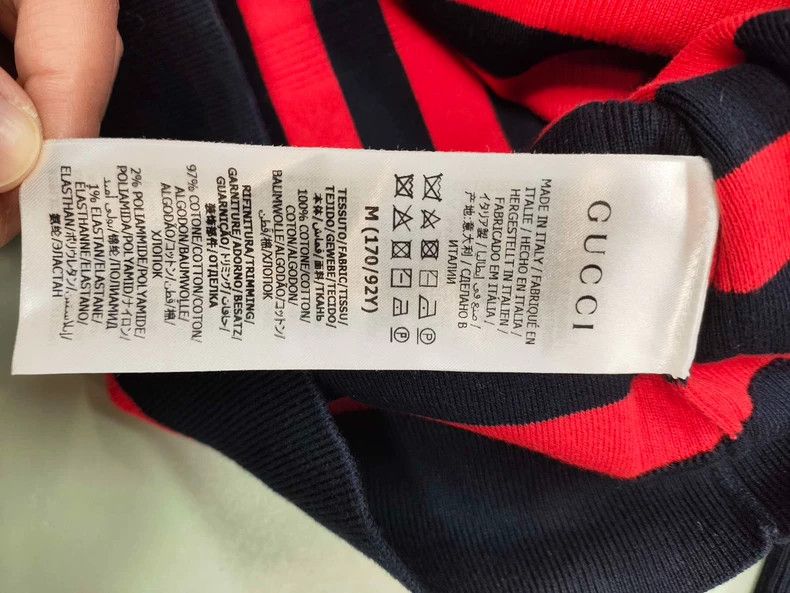 Gucci GucciBlack and red striped kitten pattern knitwear short sl Size US M / EU 48-50 / 2 - 5 Thumbnail