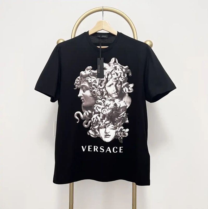 Versace Versace Summer Black Cotton Men's T-Shirt 0089 Size US S / EU 44-46 / 1 - 1 Thumbnail