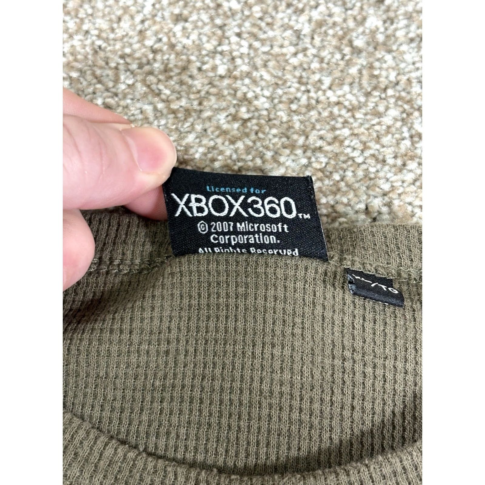 Halo Halo Master Chief Shirt Green Bungie Xbox 360 Thermal Long Sleeve XL Men Crew Neck Graphic Print 2000s Pop Culture Video Games Art Geek Mens Size US XL / EU 56 / 4 - 4 Thumbnail