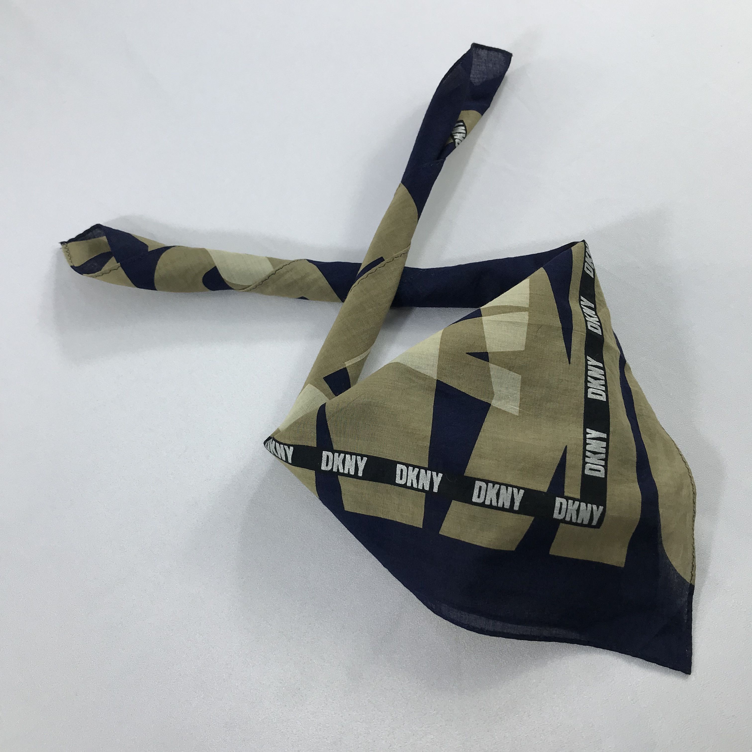 DKNY × Vintage DKNY Bandana / Handkerchief / Neckerchief - S2269 Size ONE SIZE - 4 Thumbnail