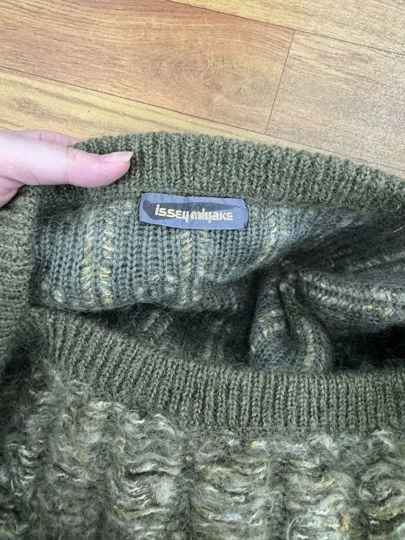 Issey Miyake Issey Miyake Army Green Knit Sweater Size M / US 6-8 / IT 42-44 - 9 Thumbnail