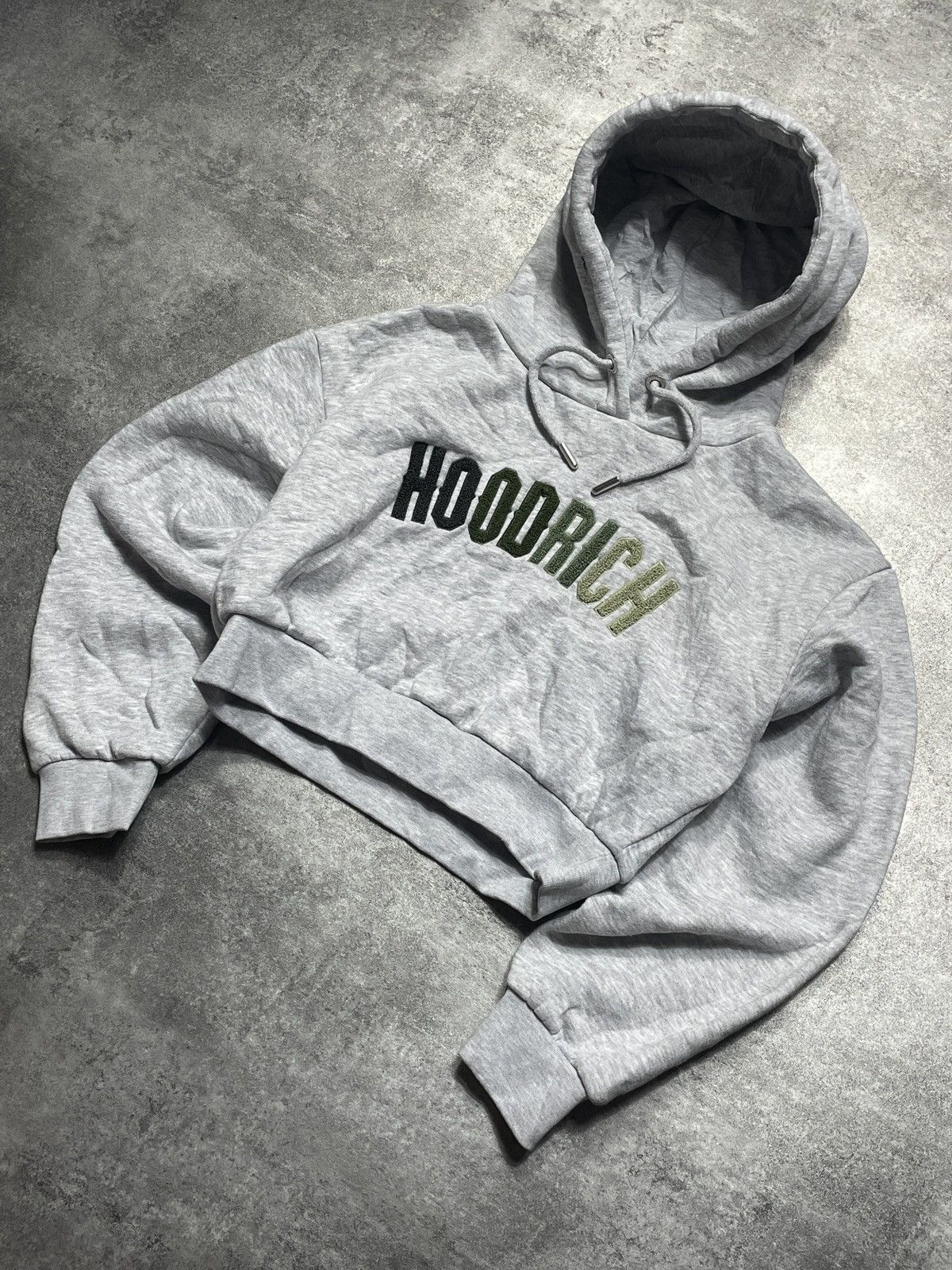 Hoodrich 🔥Offers🔥Hoodrich Short Hoodie Hype Streetwear Spellout Size XS / US 0-2 / IT 36-38 - 1 Thumbnail