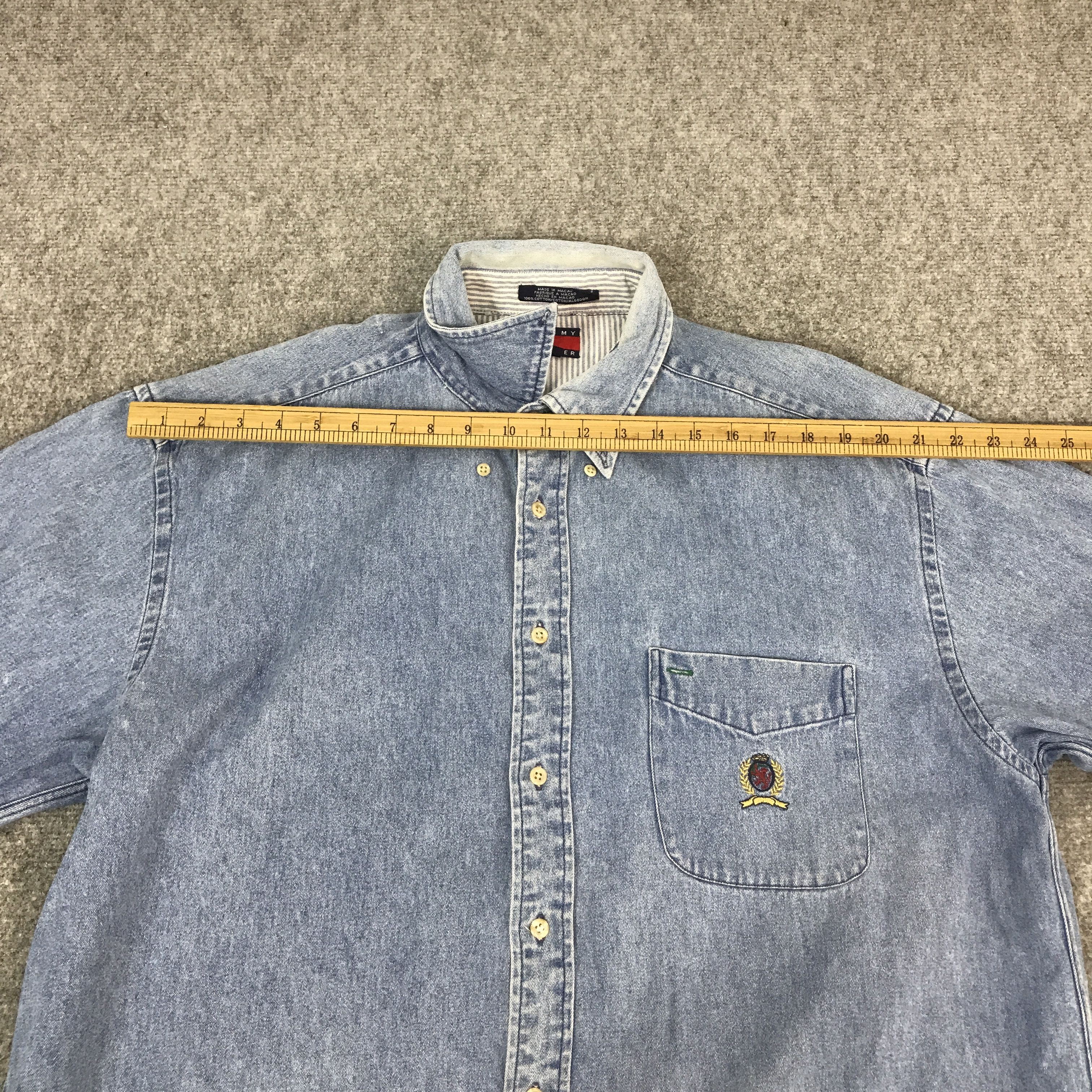 Tommy Hilfiger TOMMY HILFIGER DENIM BUTTON UP T-SHIRT K44B58 Size US L / EU 52-54 / 3 - 5 Thumbnail