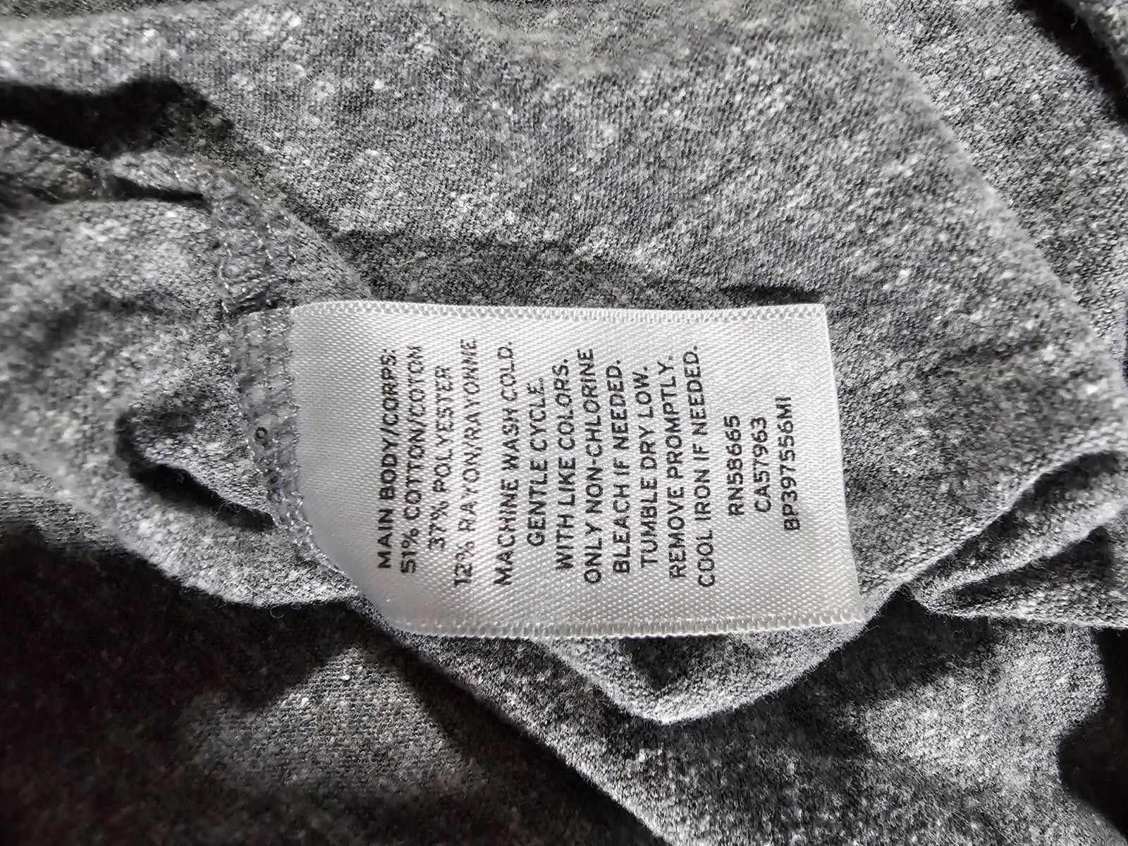 BP. BP Gray Vneck Tshirt Medium Size M / US 6-8 / IT 42-44 - 6 Thumbnail