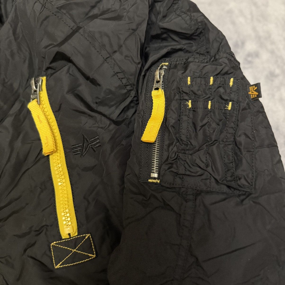 Alpha Industries Alpha Industries N2B Size US L / EU 52-54 / 3 - 4 Thumbnail