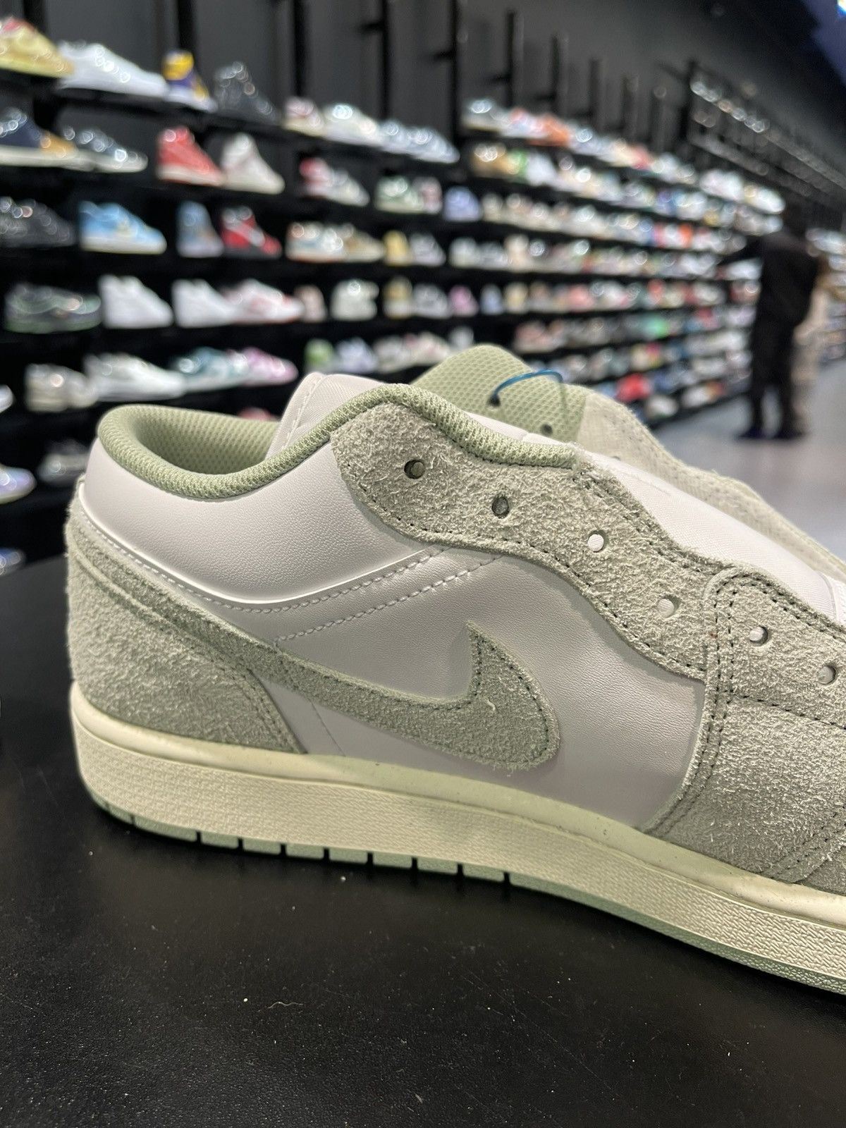 Jordan Brand Size 13 - Jordan 1 Low SE Seafoam Size US 13 / EU 46 - 8 Thumbnail