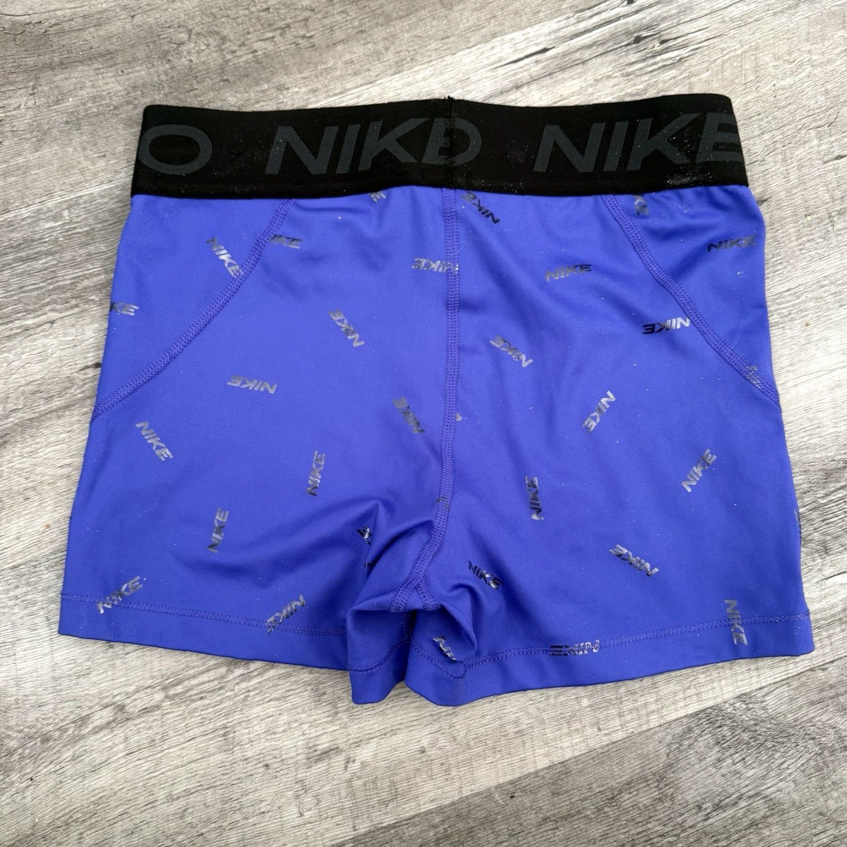 Nike NIKE PRO Dri-Fit Training Shorts Womens M 3” Inseam Purple Metallic Logo Athletic Compression Workout Running Gym Activewear Size 32" / US 10 / IT 46 - 7 Thumbnail