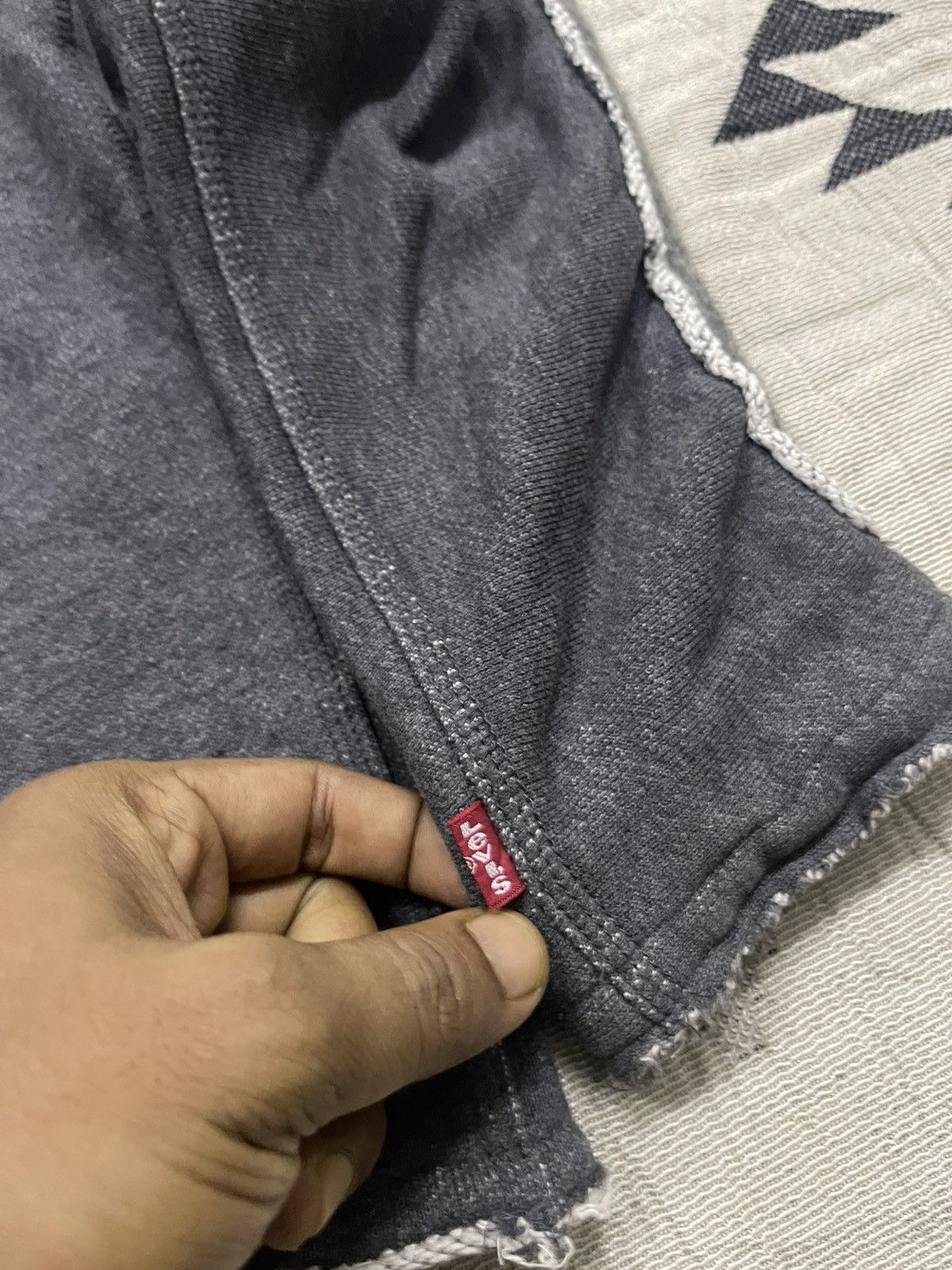 Levi's 2000s LEVIS RED TAB COTTON ,WOOL CROSS ZIPPER SWEATER Size US M / EU 48-50 / 2 - 16 Thumbnail