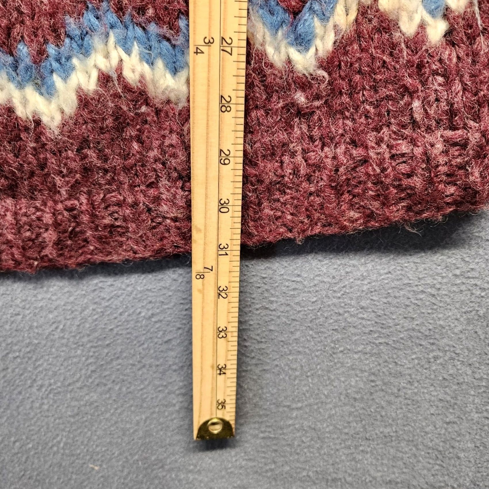 Vintage VINTAGE Handmade Womens Oversize Small Sweater Burgundy Fair Isle Nordic S/M Tall Women Size S / US 4 / IT 40 - 4 Thumbnail