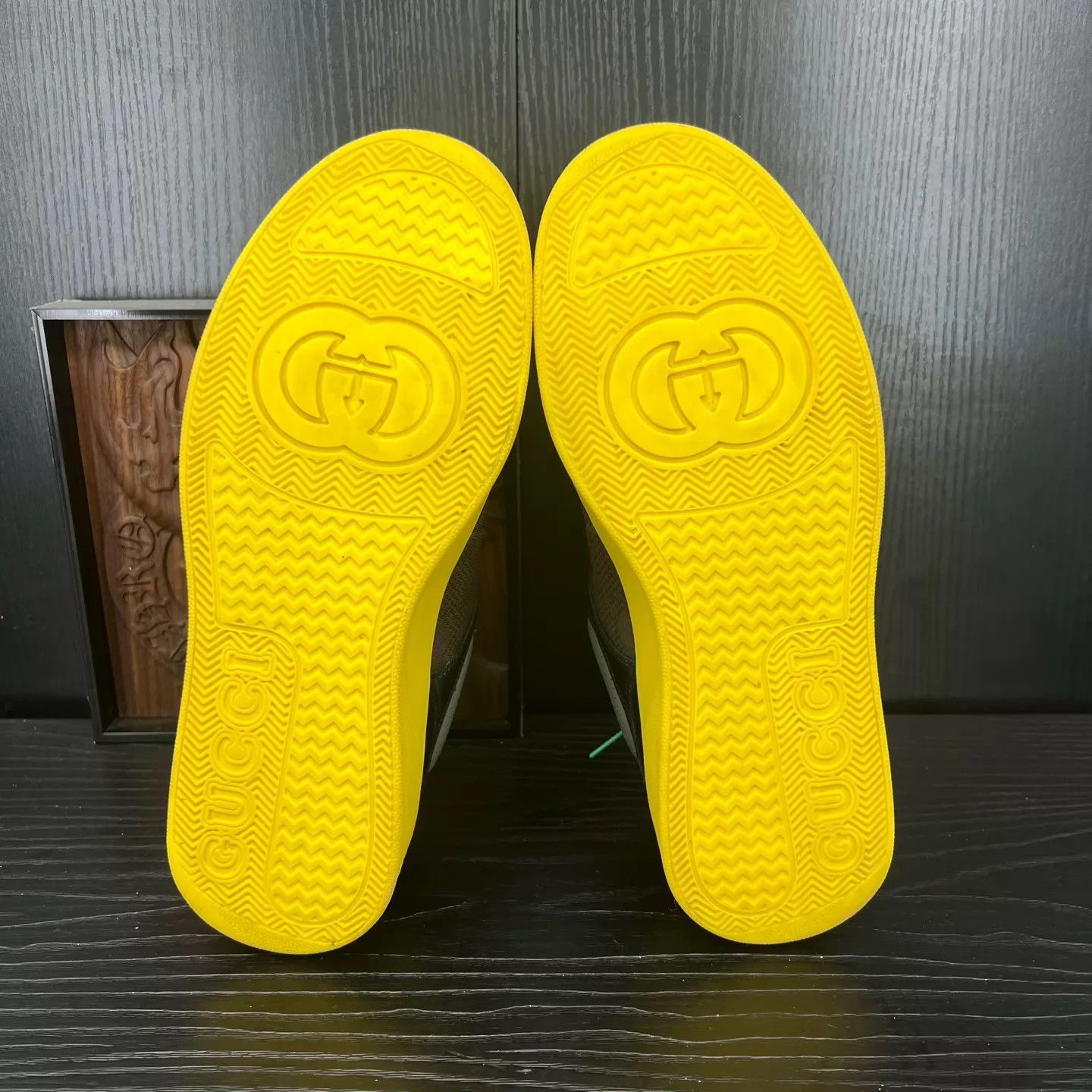 Gucci Gucci Cookie Sneakers Black Yellow 41 Like New Size US 8 / EU 41 - 6 Thumbnail