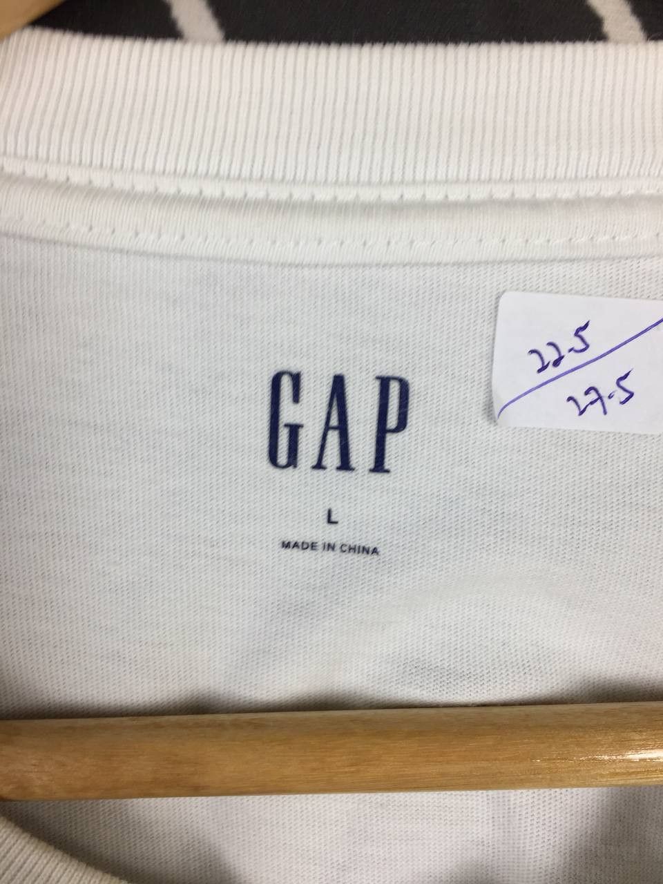 Gap GAP Casual Essential Plain Pocket Tee Size US L / EU 52-54 / 3 - 8 Thumbnail
