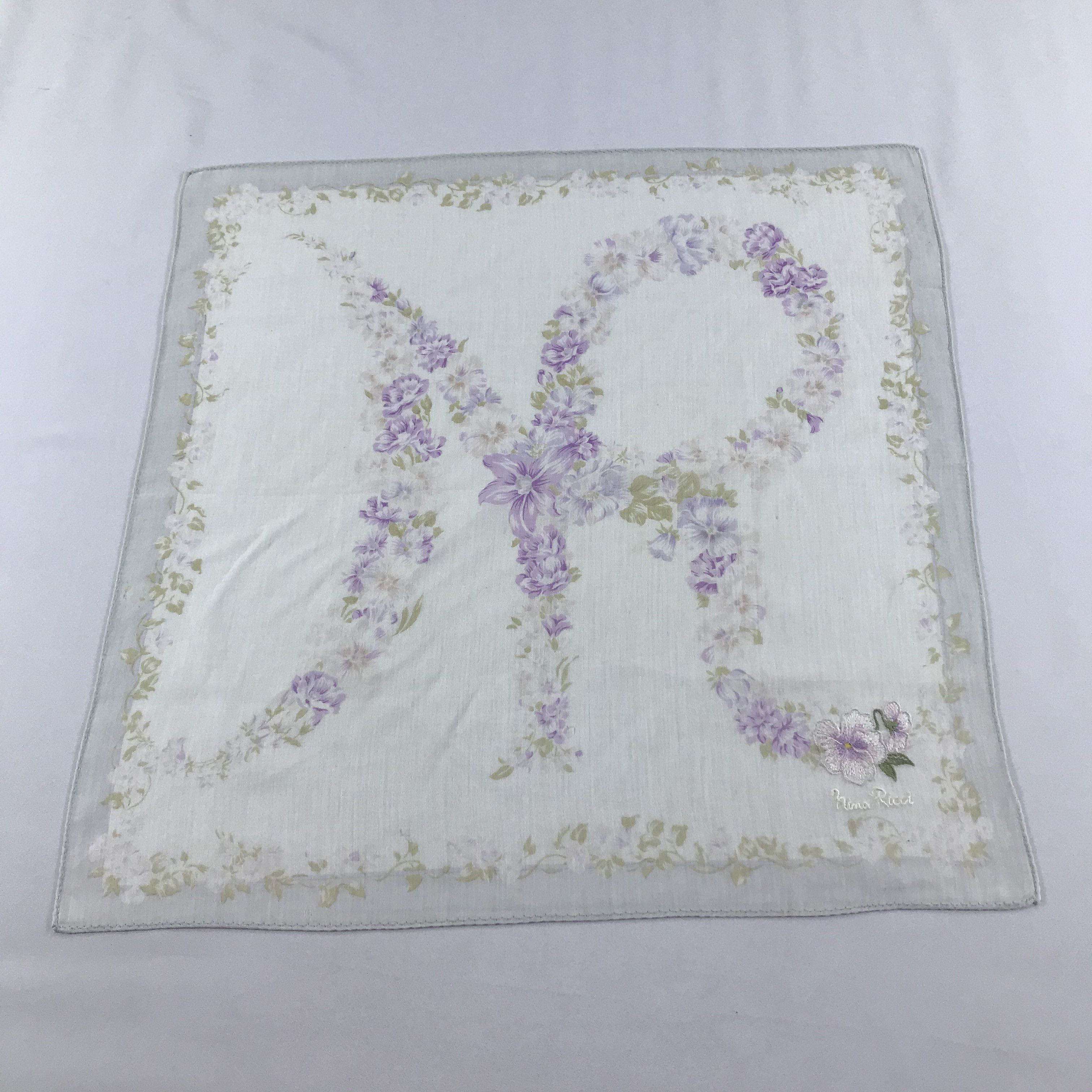 Nina Ricci Nina Ricci NR Handkerchief Neckerchief Bandana H1022 Size ONE SIZE - 1 Thumbnail