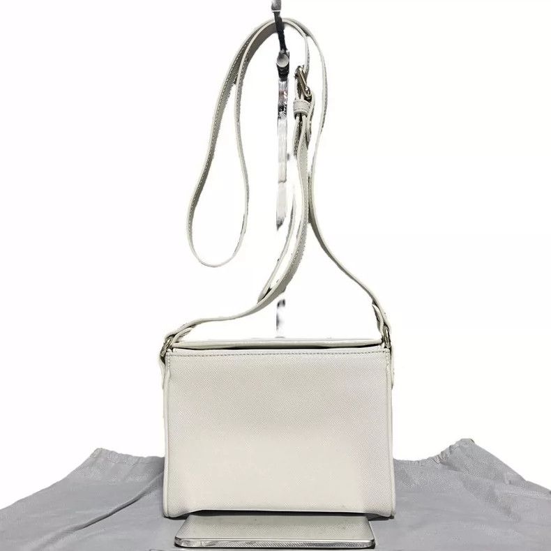 Vivienne Westwood Vivienne Westwood size os White magnetic clip crossbody bag Size ONE SIZE - 6 Thumbnail