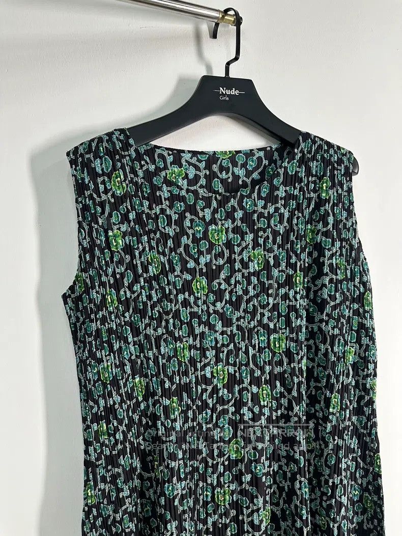 Issey Miyake Issey Miyake Pleated Floral Dress Size S / US 4 / IT 40 - 2 Thumbnail