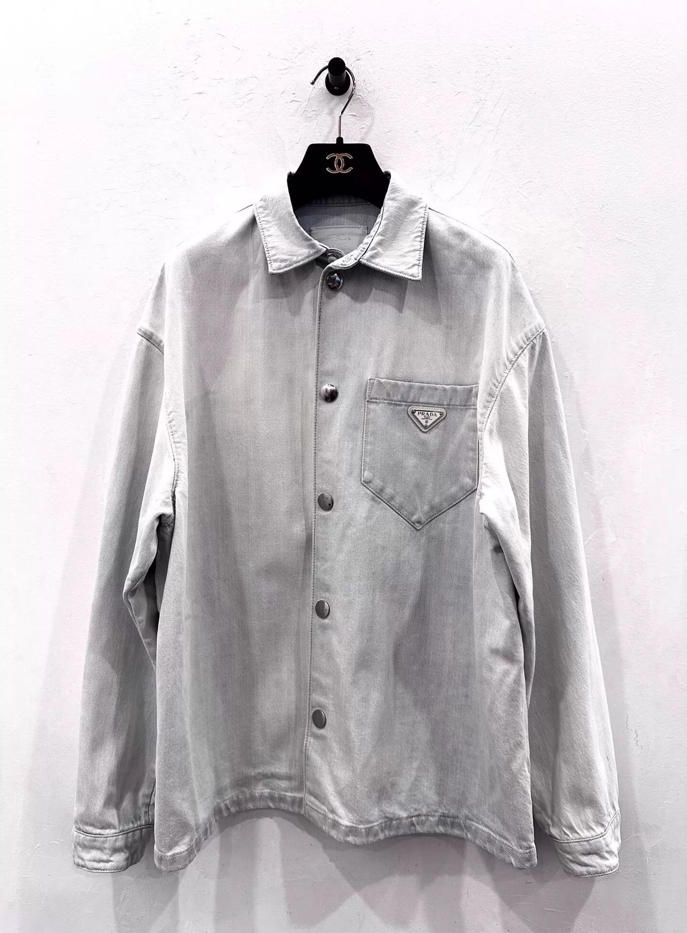 Prada Prada Men's Light Blue Denim Jacket M White Triangle Logo Size US M / EU 48-50 / 2 - 1 Thumbnail