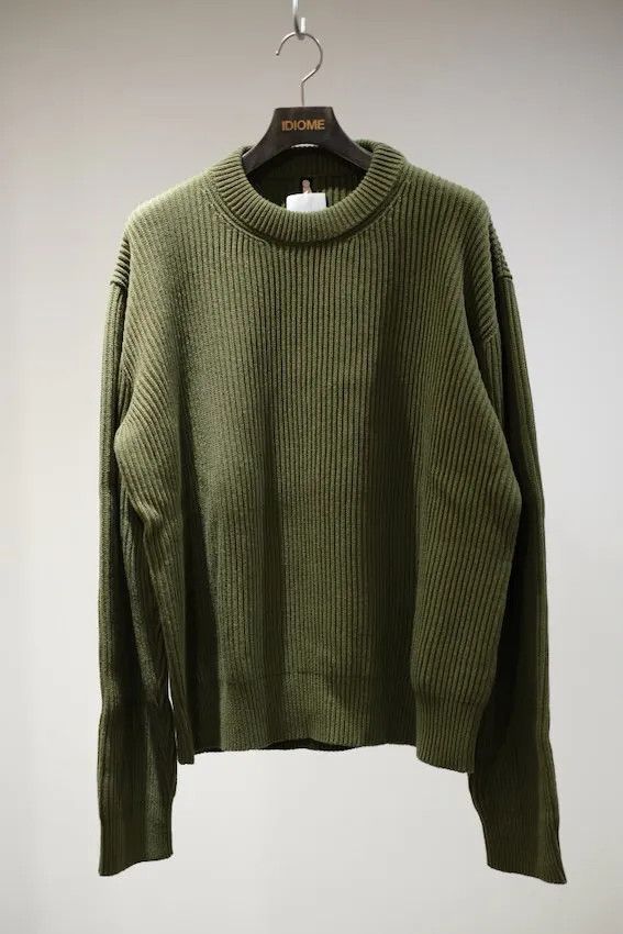 o1y0225 Crewneck Sweater in Military Green