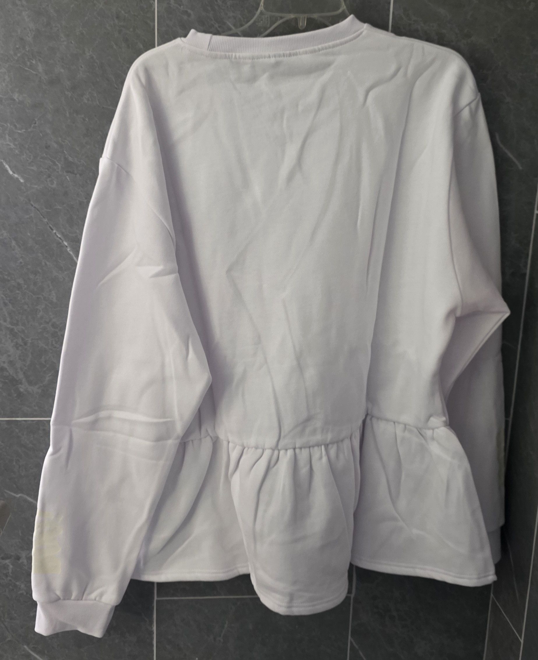 Other NWT Cakeworthy Mickey Ghost Peplum Crewneck XXL Boo Glow Size XXL / US 16-18 / IT 52-54 - 3 Thumbnail