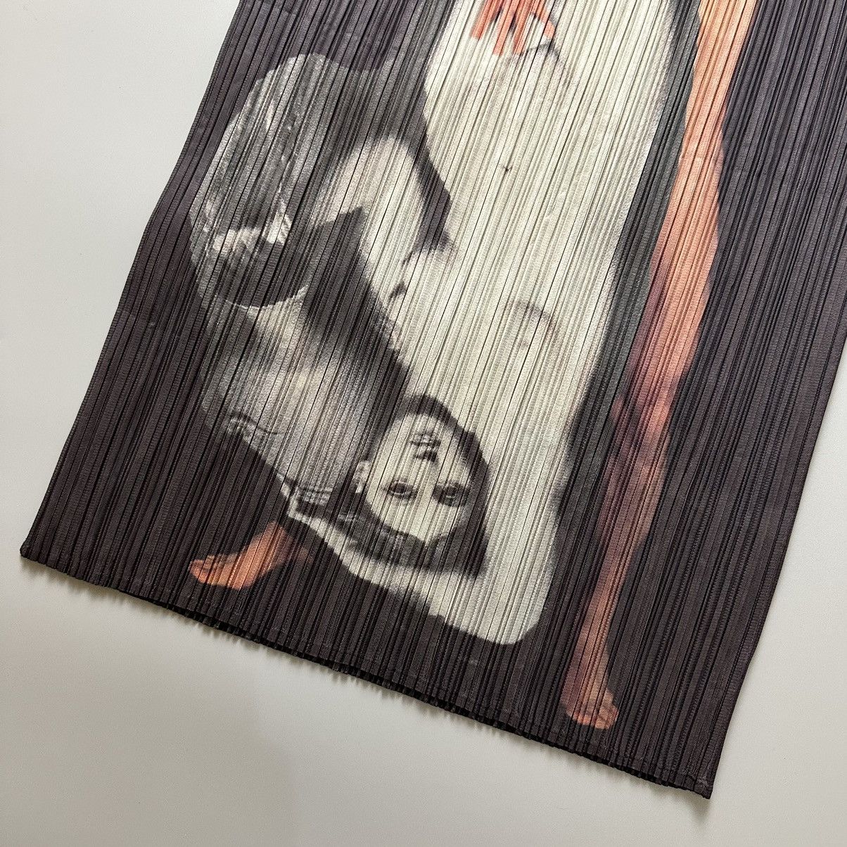 Issey Miyake 1996 Pleats Please Guest Artist No. 1 “Yasumasa Morimura” Size L / US 10 / IT 46 - 10 Thumbnail