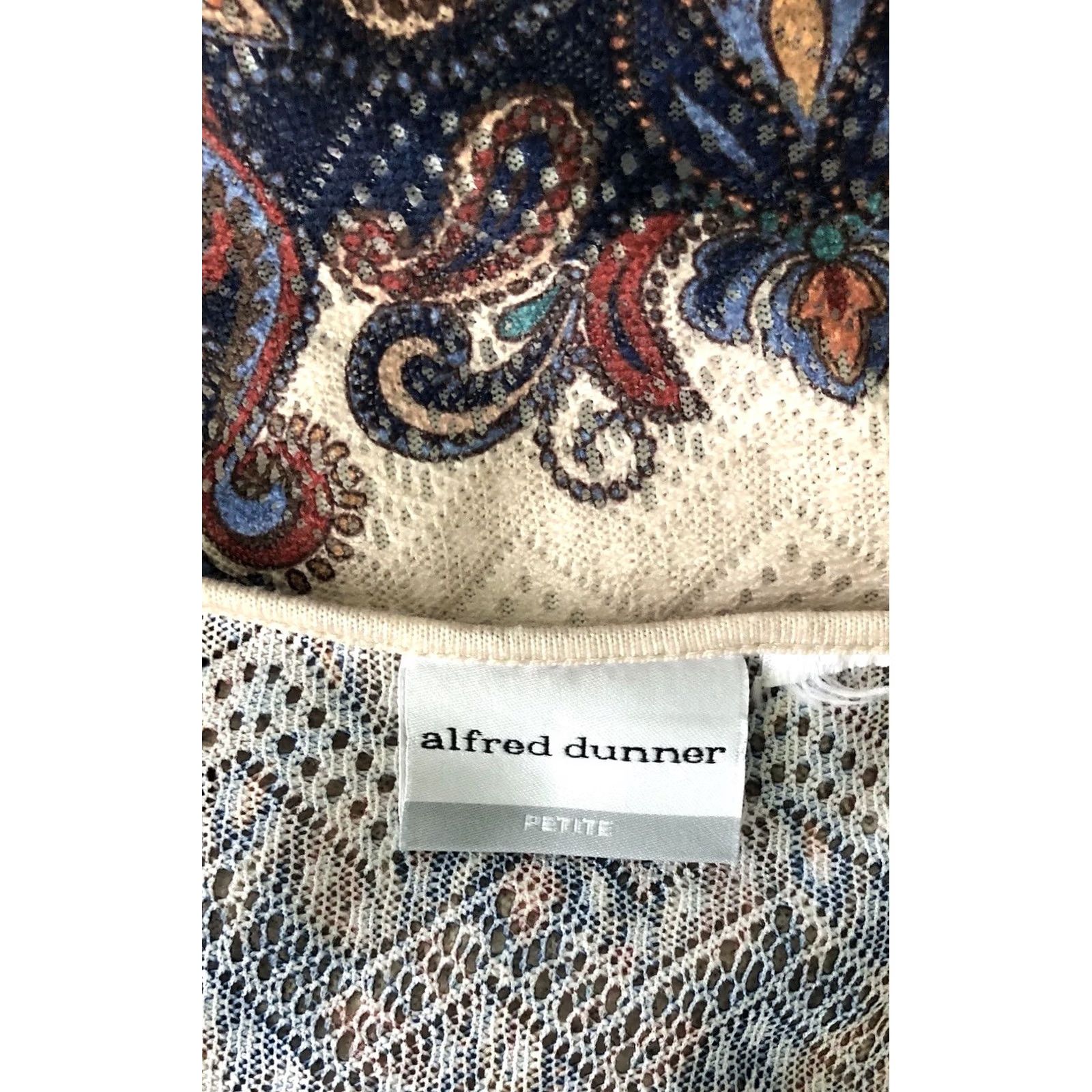 Vintage Alfred Dunner Knit Pull Over Top PM Tan Multi Geo Beaded Crochet 3/4 Sleeve Size M / US 6-8 / IT 42-44 - 4 Thumbnail