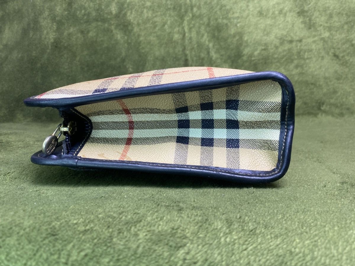 Burberry Vintage BURBERRY nova check clutch bag canvas leather Size ONE SIZE - 12 Thumbnail
