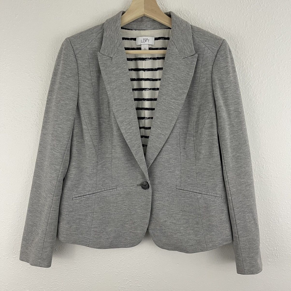 Loft LOFT Heathered Light Grey Classic-Fit Stretch Blazer Jacket Size M / US 6-8 / IT 42-44 - 2 Thumbnail