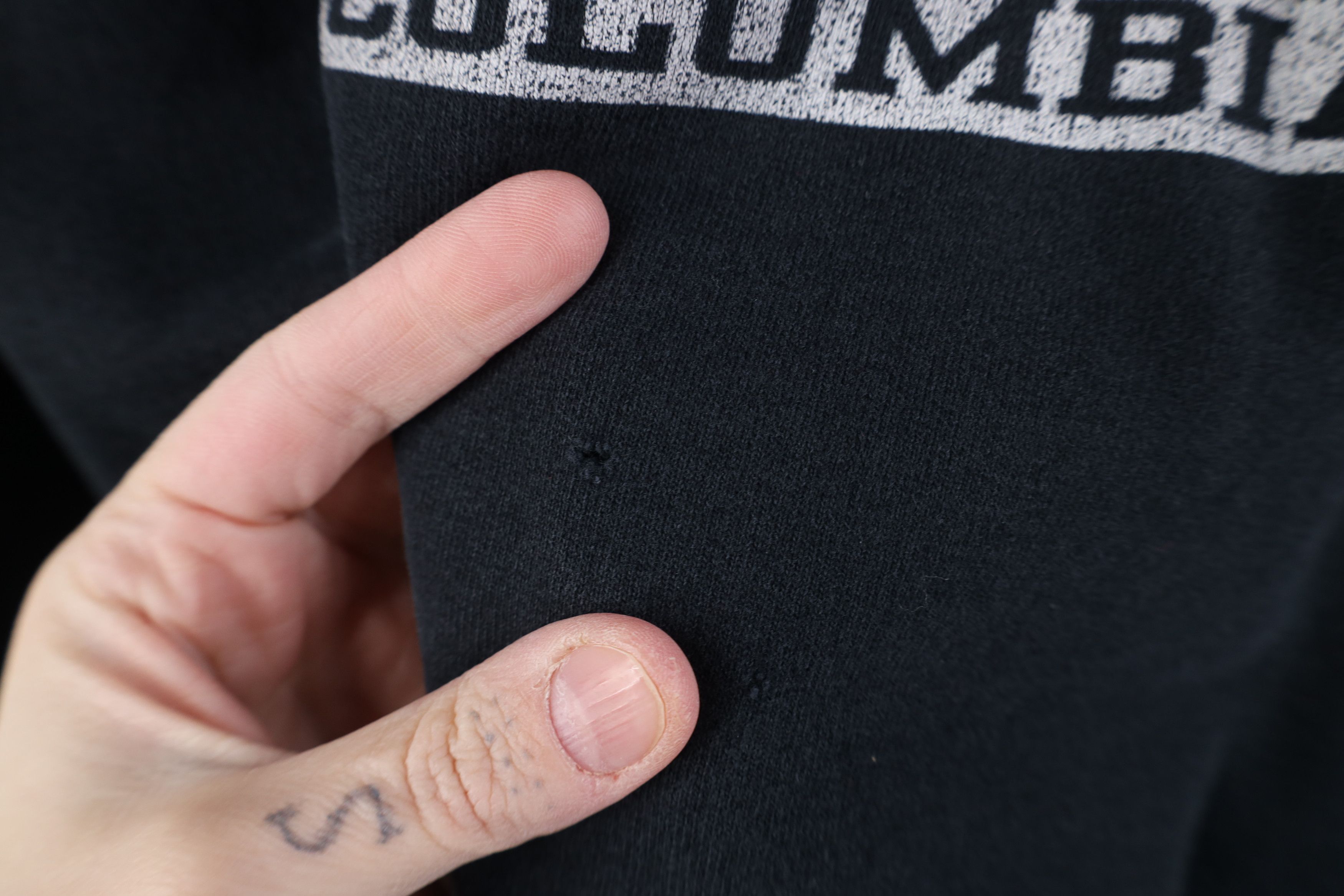 Vintage Vintage 90s Streetwear Vancouver British Columbia Sweatshirt Size US M / EU 48-50 / 2 - 5 Thumbnail