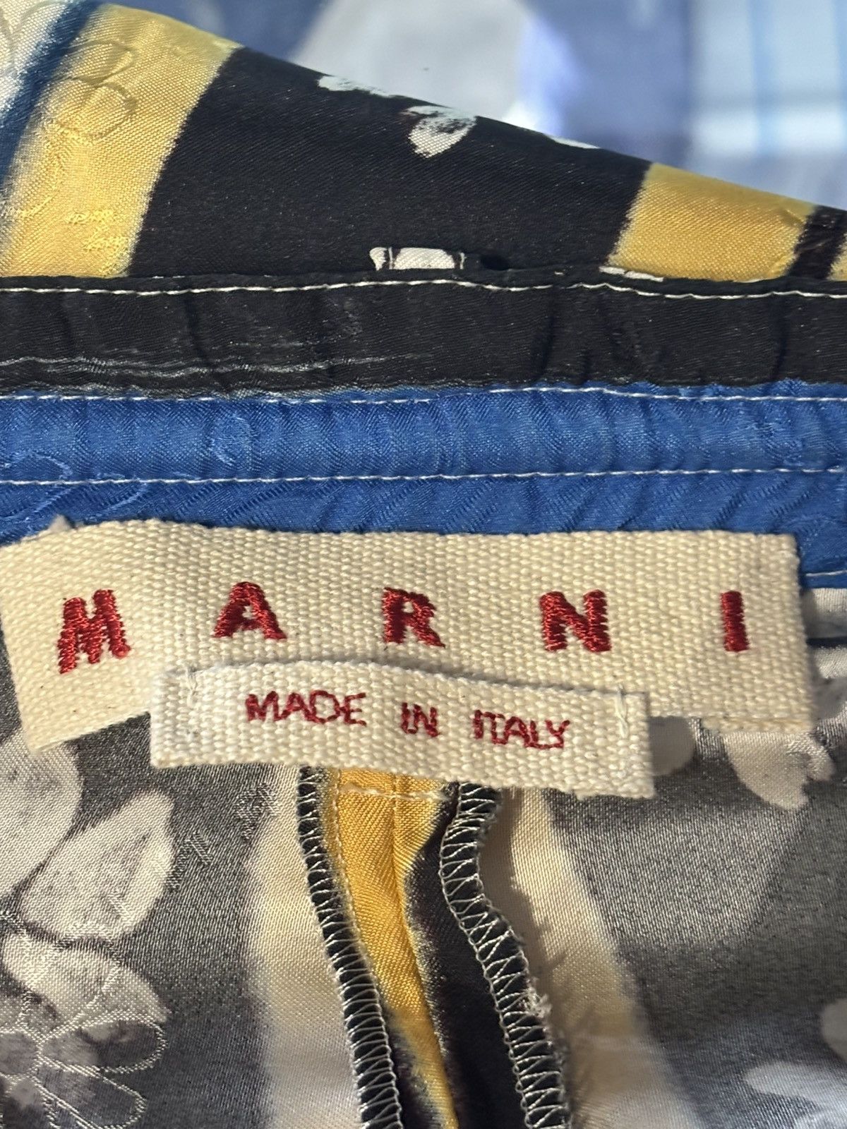 Marni MARNI SHORT FLORAL PRINT SIZE 48 Size US 40 / EU 56 - 7 Thumbnail