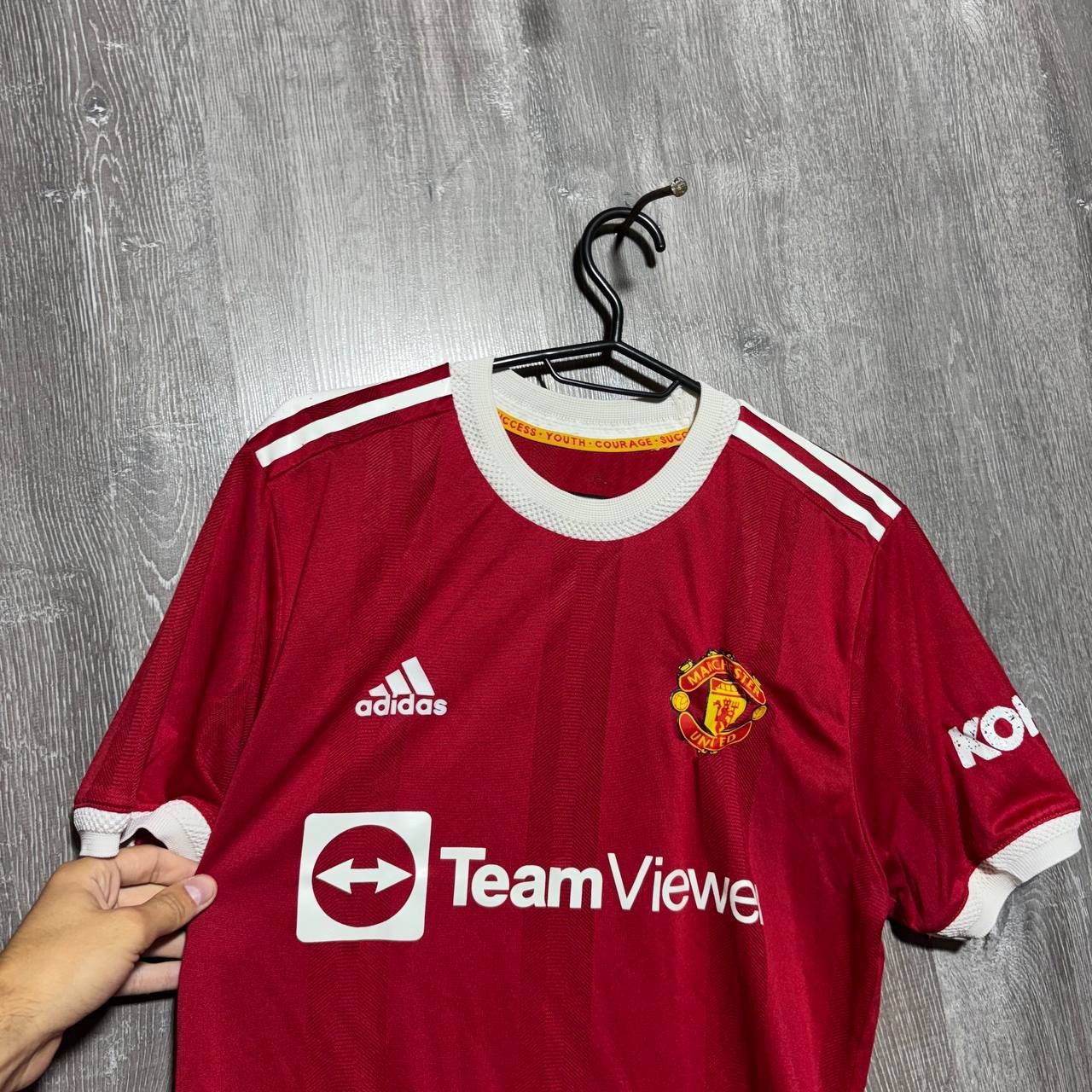 Adidas Adidas Manchester United Legend “Ronaldo #7” Home Jersey Size US M / EU 48-50 / 2 - 3 Thumbnail