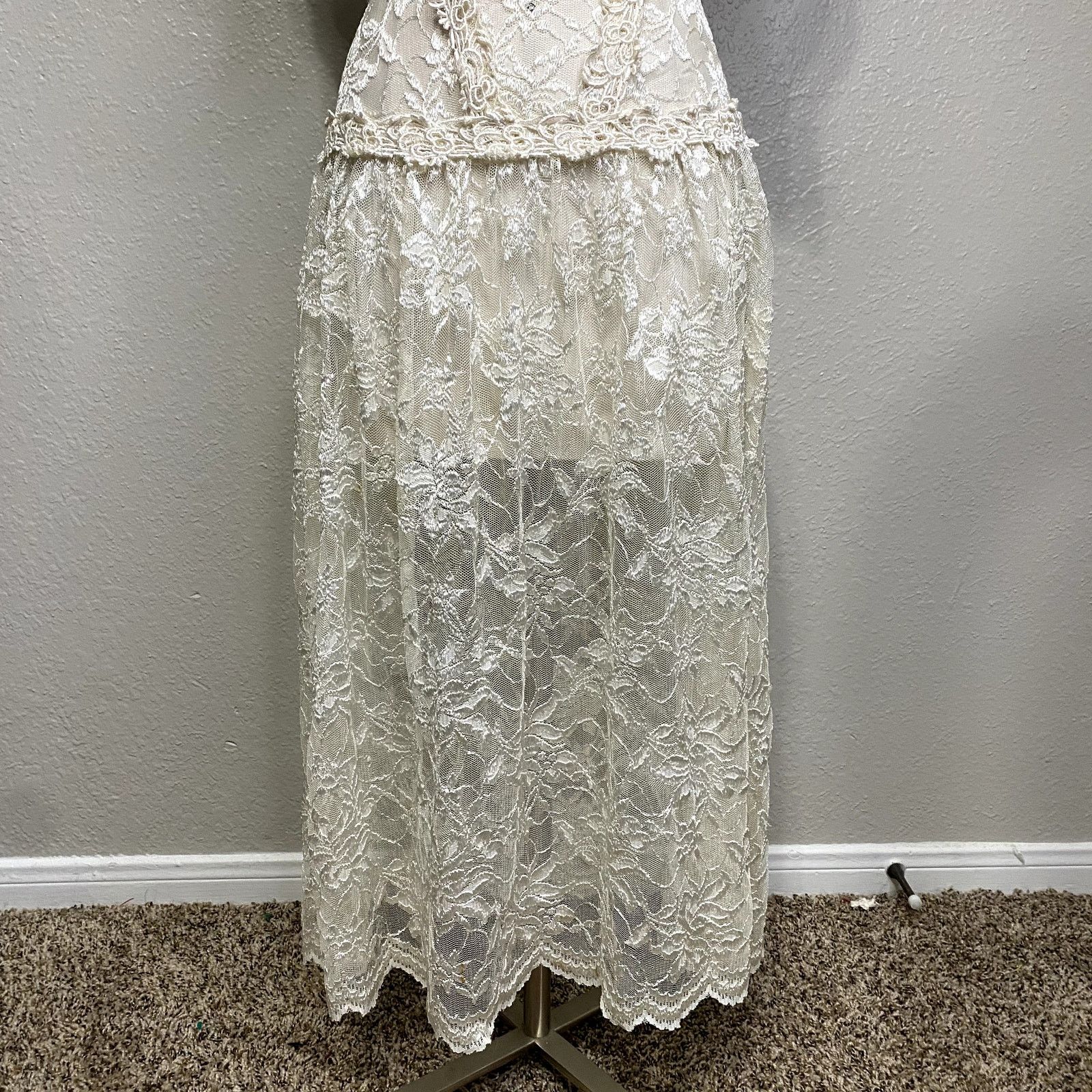 Other Beautiful VIntage 60's Sheer Lace Beaded Wedding Dress Size L / US 10 / IT 46 - 18 Thumbnail