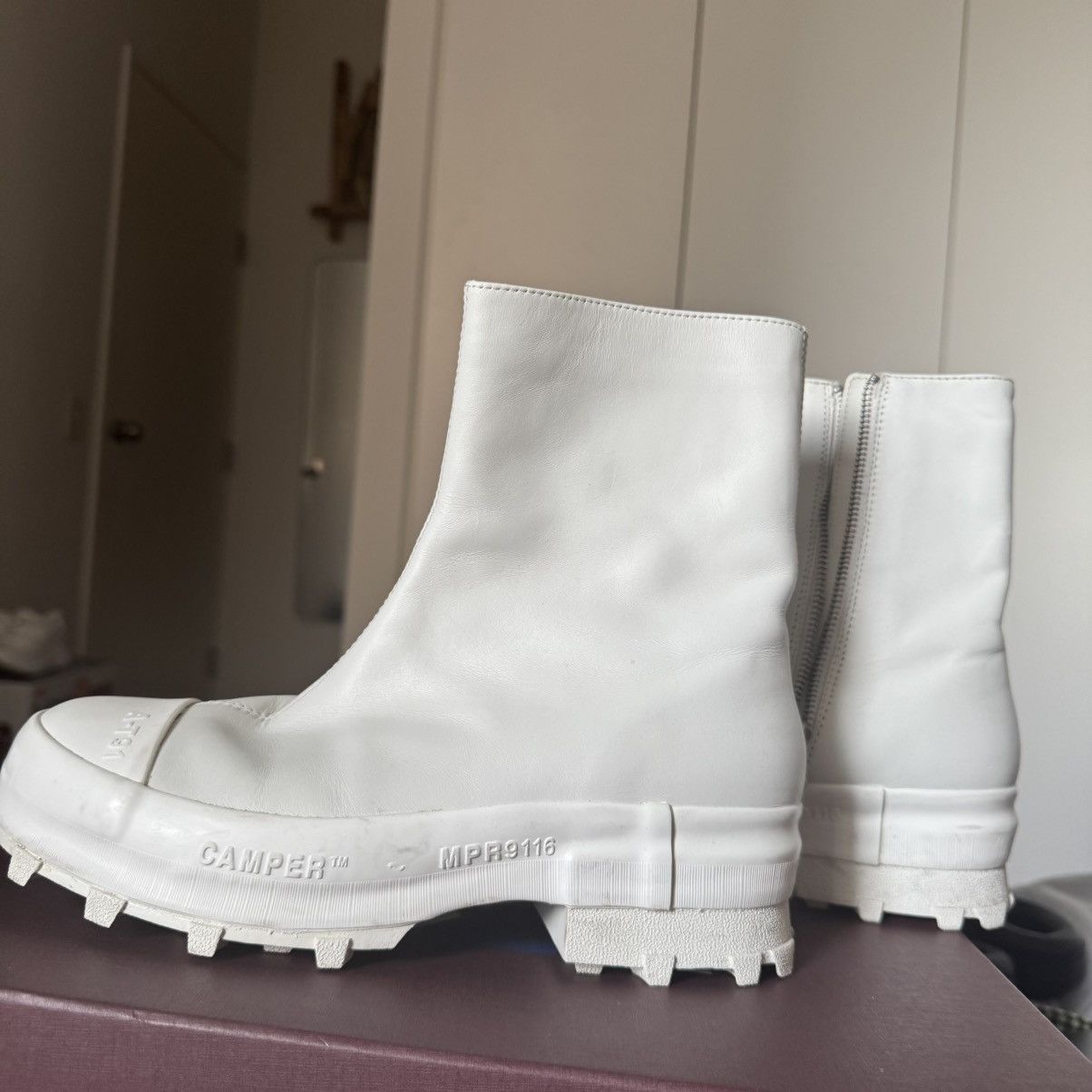 Camper Camperlab Traktori White Leather Boots Size US 6.5 / EU 39-40 - 2 Thumbnail