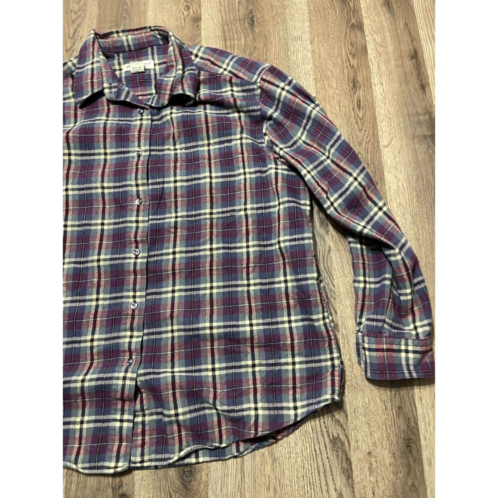 Eddie Bauer Eddie Bauer Shirt Women's XL Red Blue Plaid Button Up Long Sleeve Size XL / US 12-14 / IT 48-50 - 4 Thumbnail