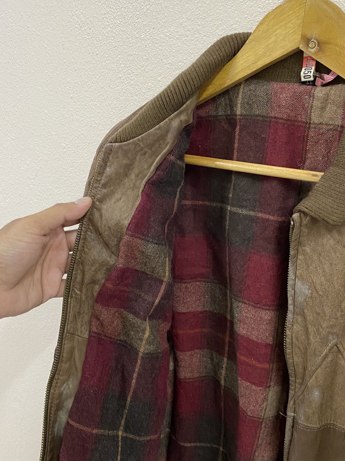 Leather Vtg Leather Cowhide Jacket Size US L / EU 52-54 / 3 - 5 Thumbnail