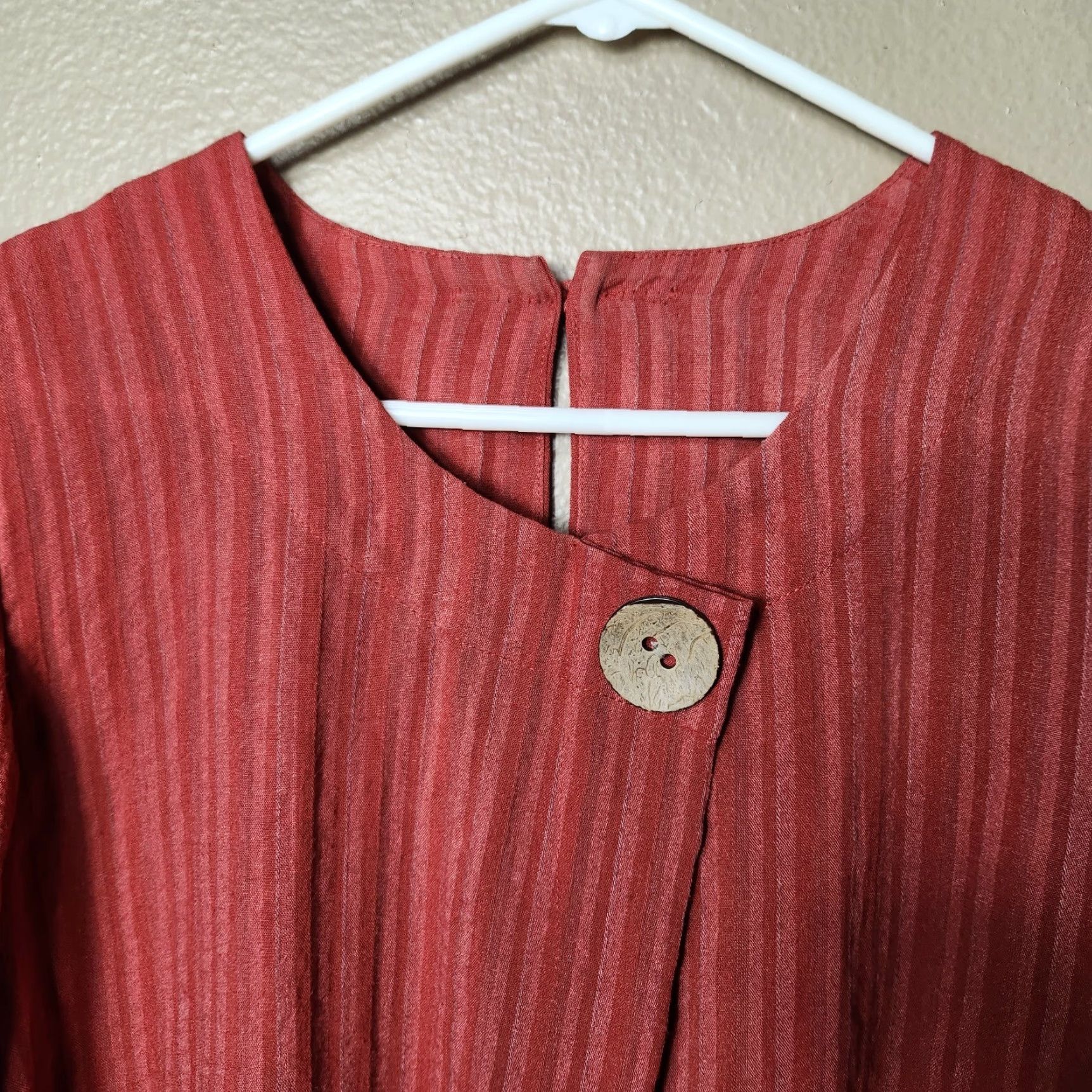 Rusty Fridaze Blouse Womens Rust Red Stripe 100% Linen 3/4 Sleeve Lagenlook Top-Size L Brown Rounded Neck Casual, Travel Womens Size L / US 10 / IT 46 - 2 Thumbnail