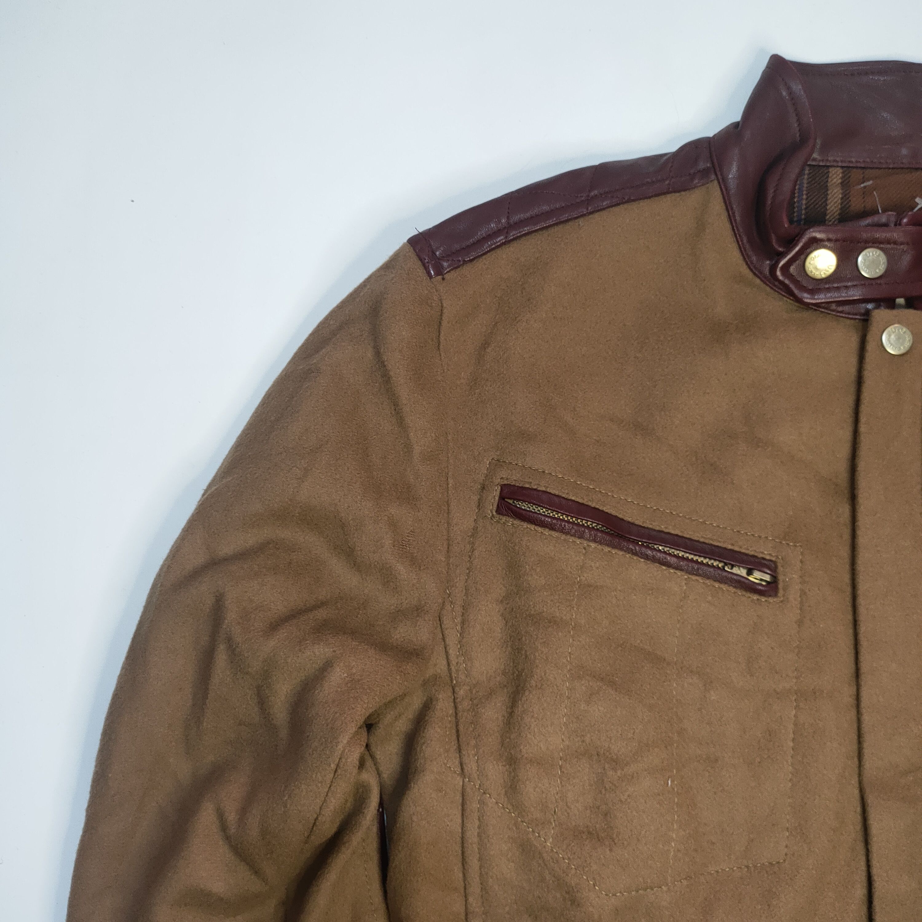 Dolce & Gabbana Dolce & Gabbana jacket combines canvas and leather accents. Size US S / EU 44-46 / 1 - 2 Thumbnail