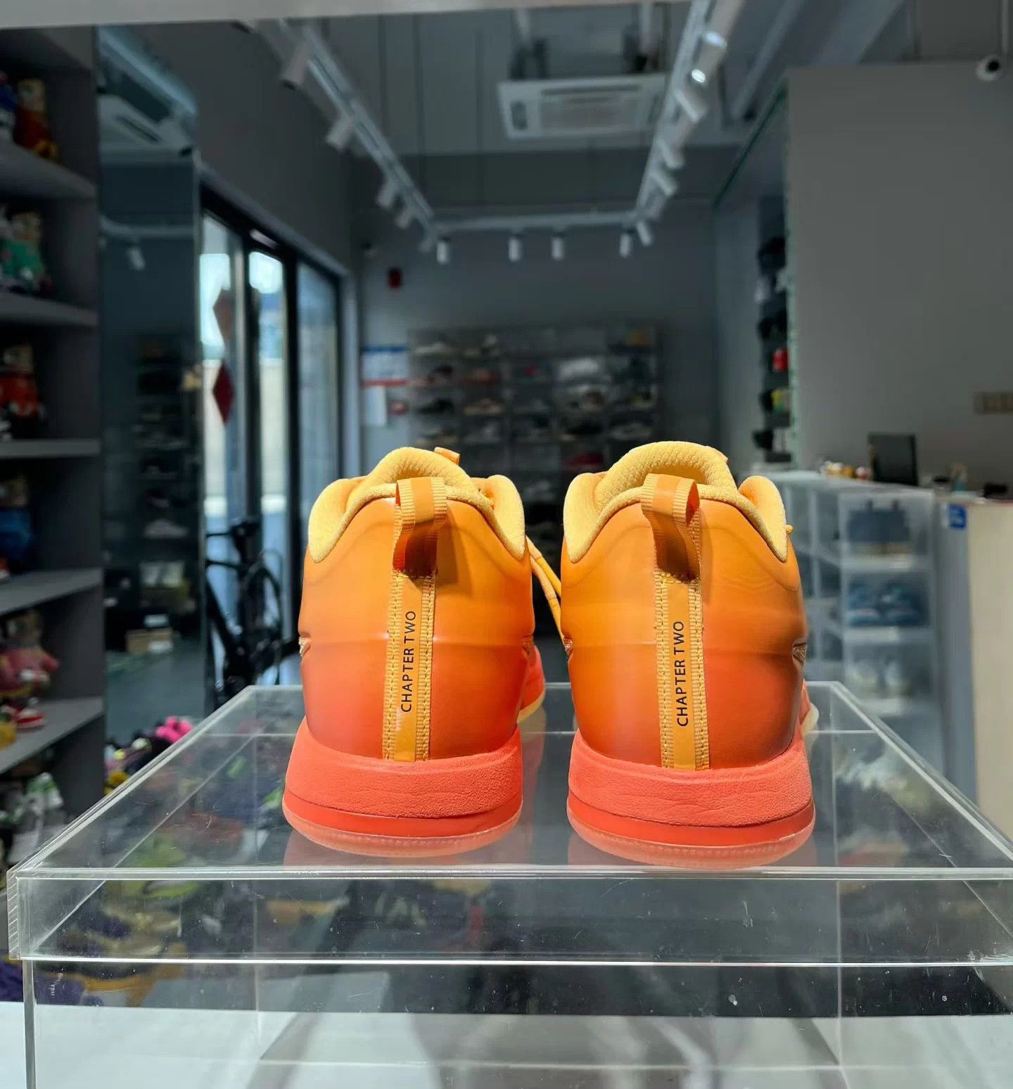 Nike Booker 2 Suns Original Box Size 43 Worn Min Size US 10 / EU 43 - 4 Thumbnail