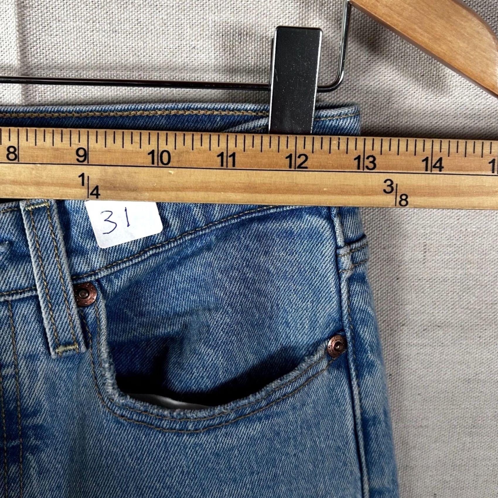 Vintage Levi's Premium Wedgie Straight Jeans Womens 25 Medium Wash Blue 22861-0098 Size 42" / US 20 - 6 Thumbnail
