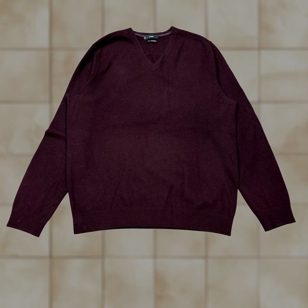 Vince Vince. 100% Cashmere V Neck Sweater Large Preppy Minimalist Men's Size US L / EU 52-54 / 3 - 1 Thumbnail