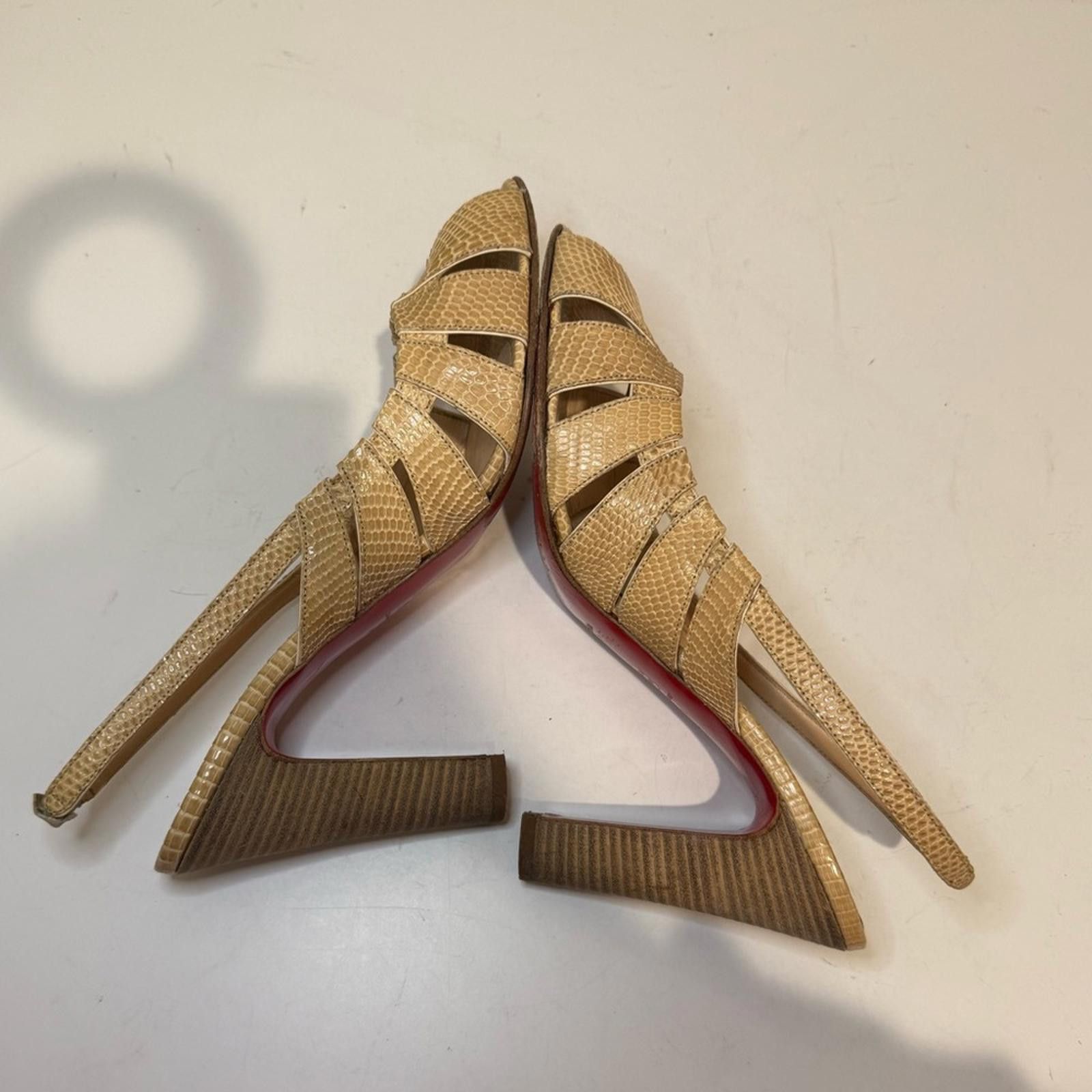 Christian Louboutin Christian Louboutin Beige Nude Lizard Slingback Sandals 40.5 Size US 9.5 / IT 39.5 - 8 Thumbnail