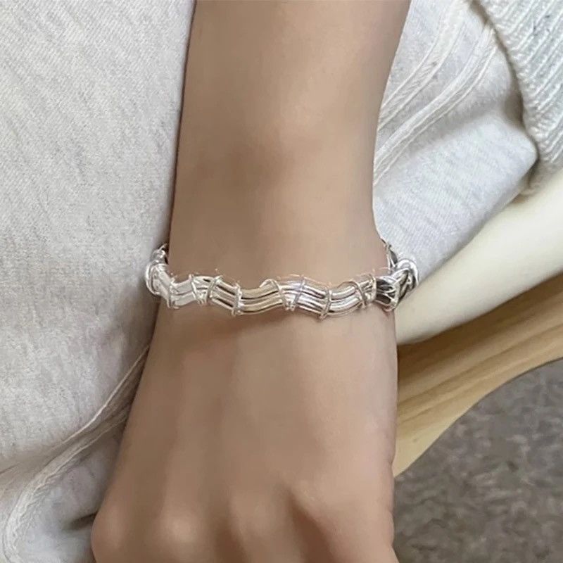 Jewelry × Vintage Lines Crossed Geometric Bracelet Size ONE SIZE - 1 Thumbnail
