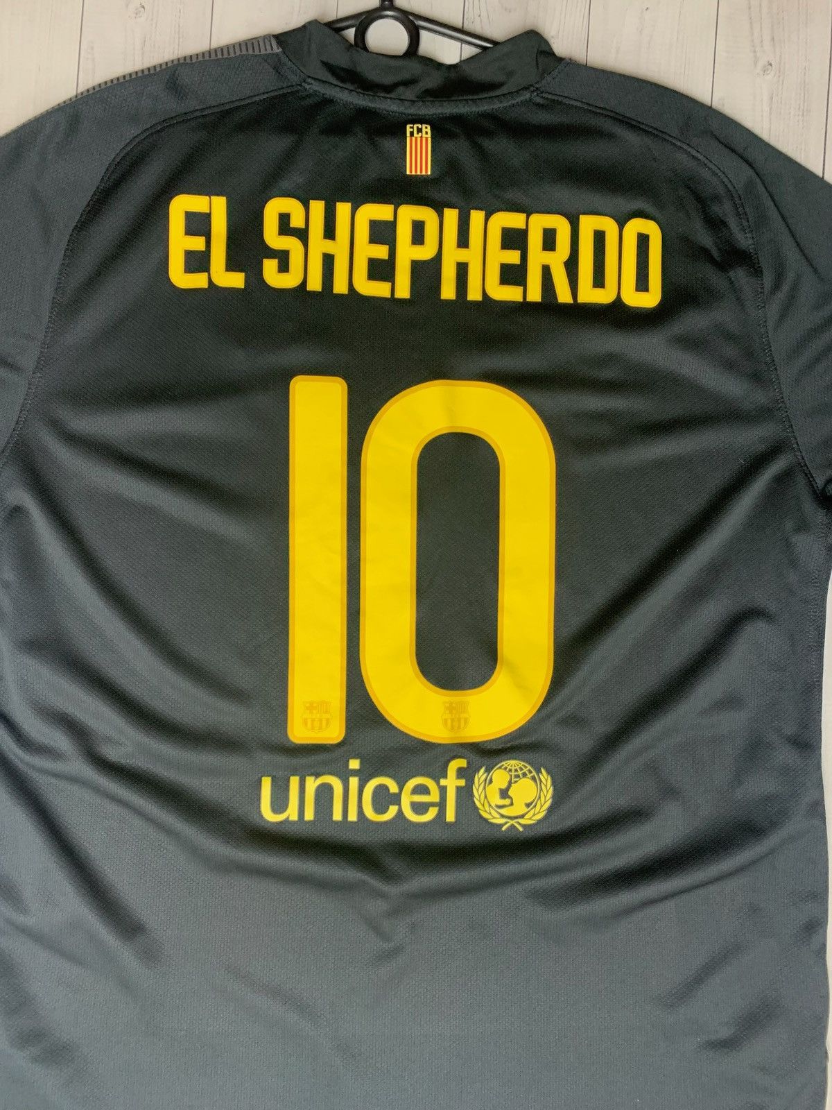 Nike × Vintage Vintage Nike Barcelona soccer jersey size XXL black rare Size US XXL / EU 58 / 5 - 5 Thumbnail
