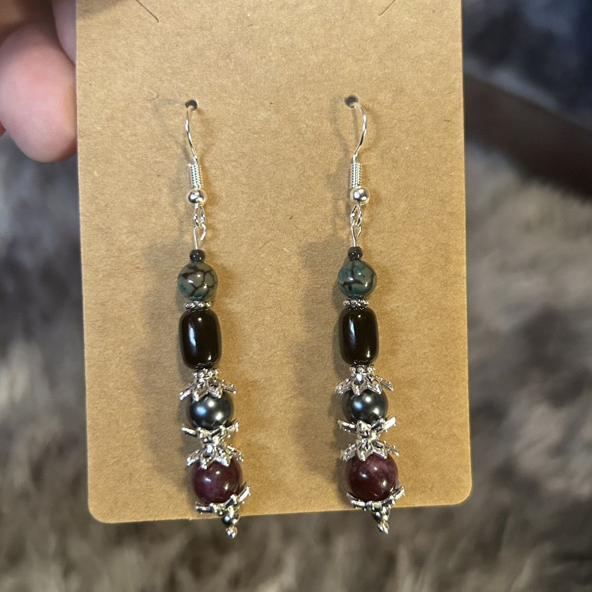 Handmade Handcrafted genuine almandine garnet dragon vein earrings Size ONE SIZE - 2 Thumbnail