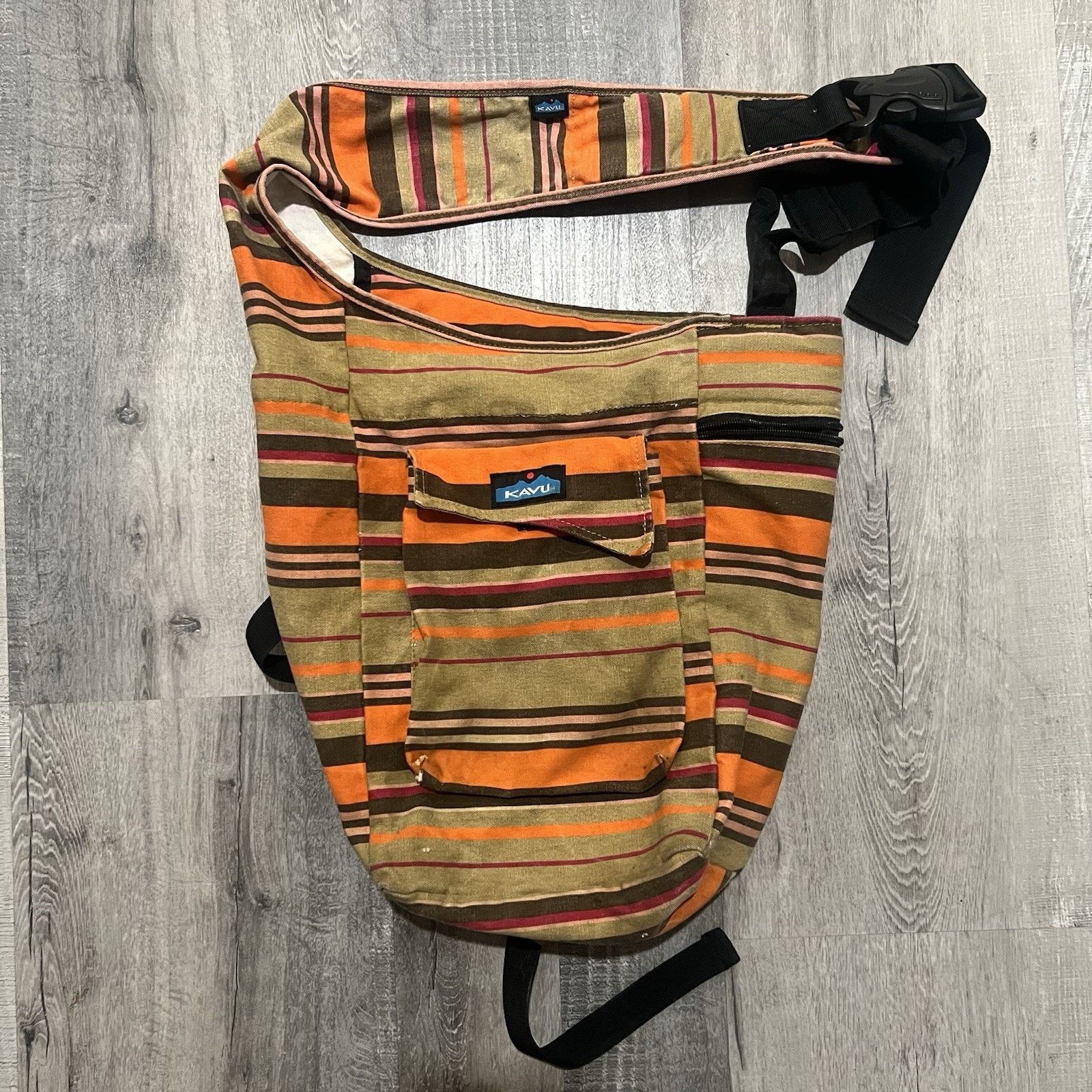 KAVU Kavu Striped Multicolored Crossbody Bag Purse Shoulder Strap Size ONE SIZE - 1 Thumbnail