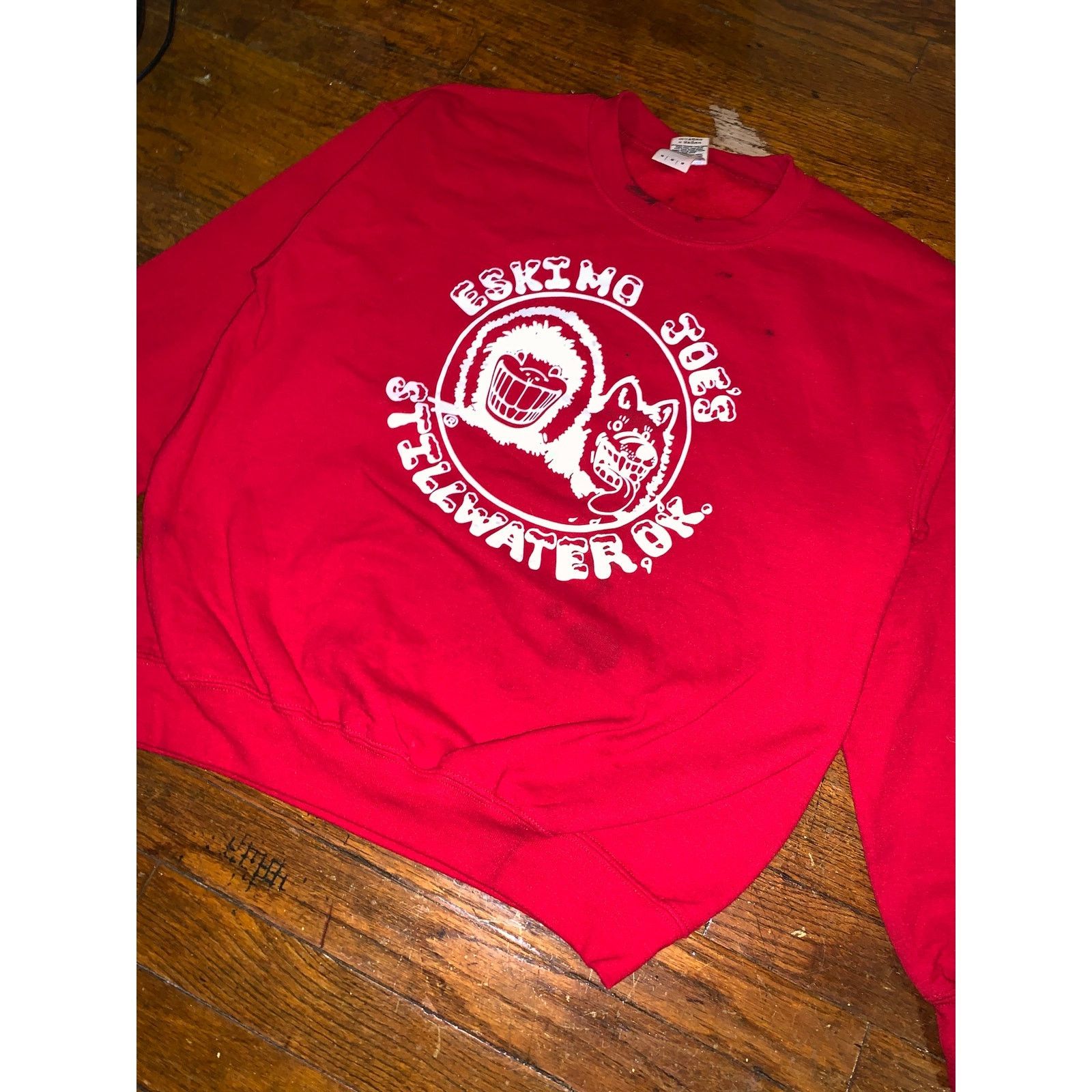 Gildan Vintage Eskimo Joes Sweatshirt Red M Stillwater OK Crewneck Size US M / EU 48-50 / 2 - 4 Thumbnail