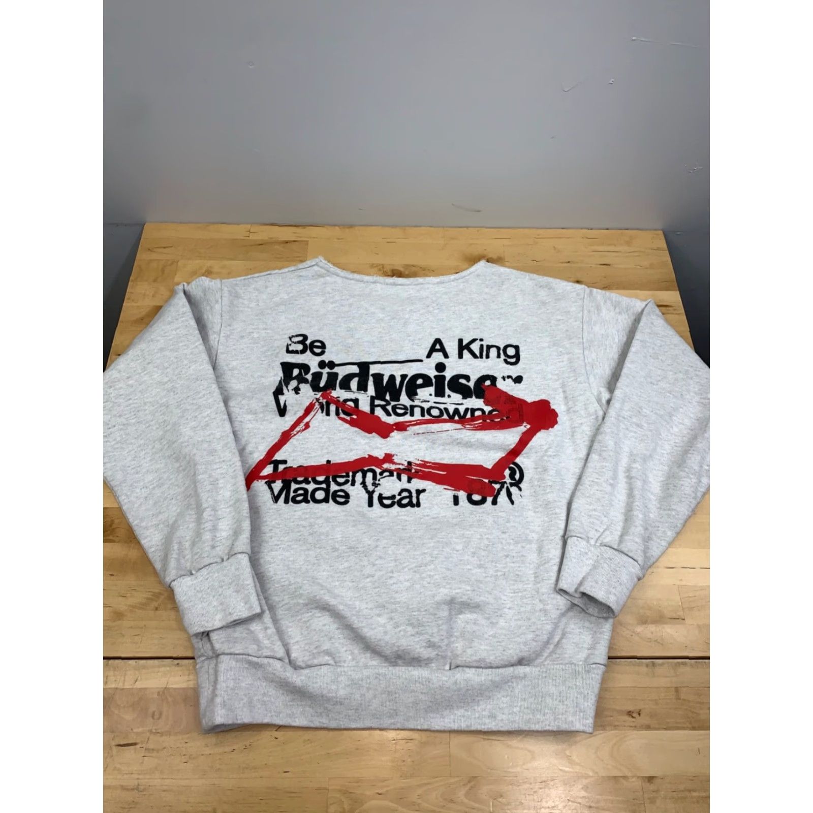Budweiser Budweiser Halsey Collab Pullover Sweatshirt Unisex S Gray Be a King 11373 Size S / US 4 / IT 40 - 6 Thumbnail