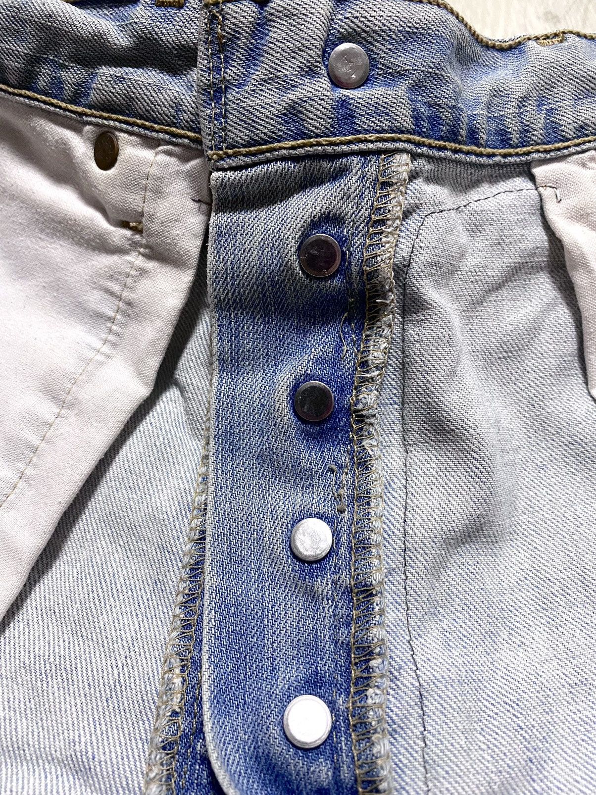 Levi's Vintage Clothing Women’s Levi’s Urban Renewal Washed Blue Mini Shorts Rework Size 29" - 15 Thumbnail