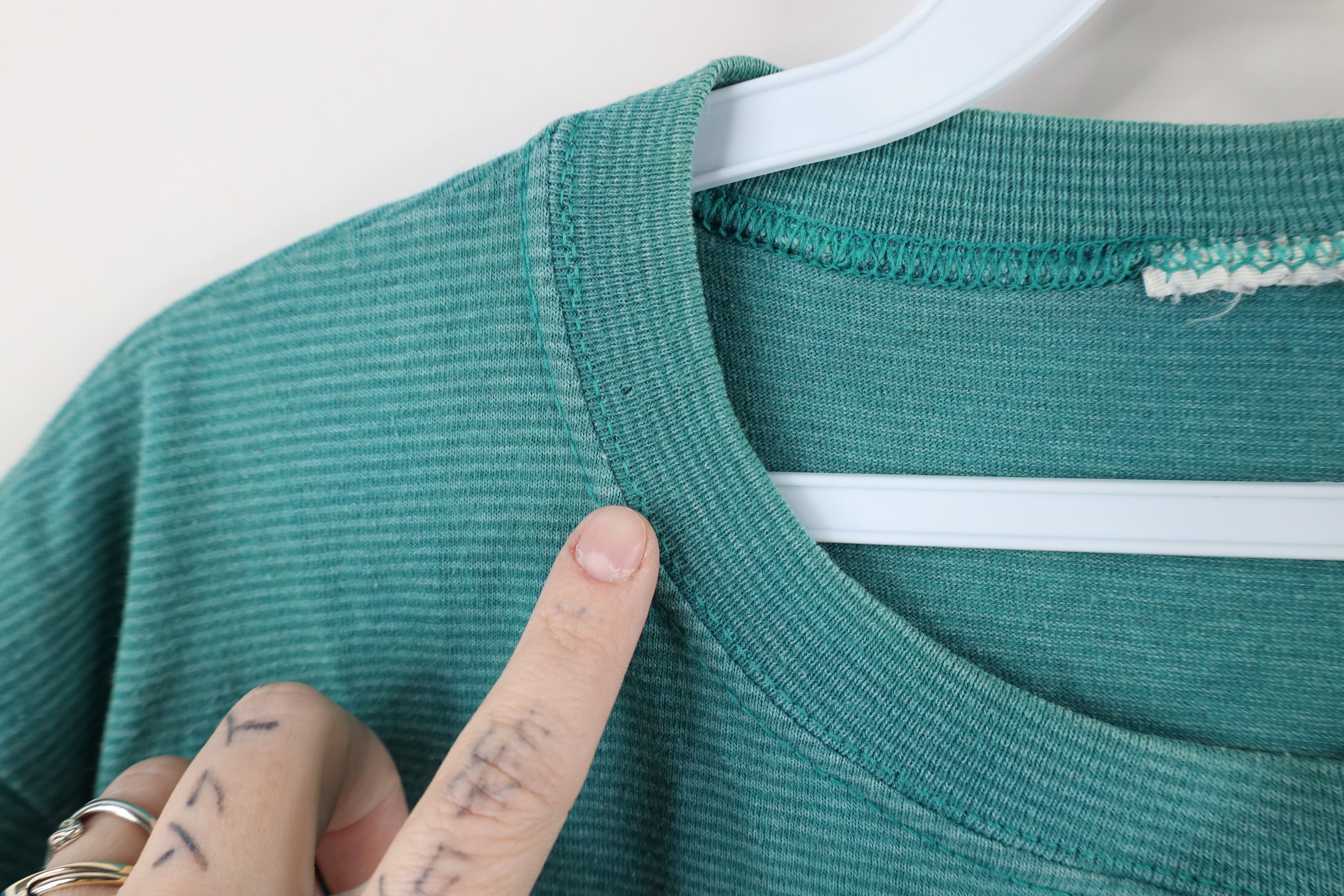 Vintage Vintage 90s Streetwear Abstract Striped Park T-Shirt USA Size US M / EU 48-50 / 2 - 8 Thumbnail