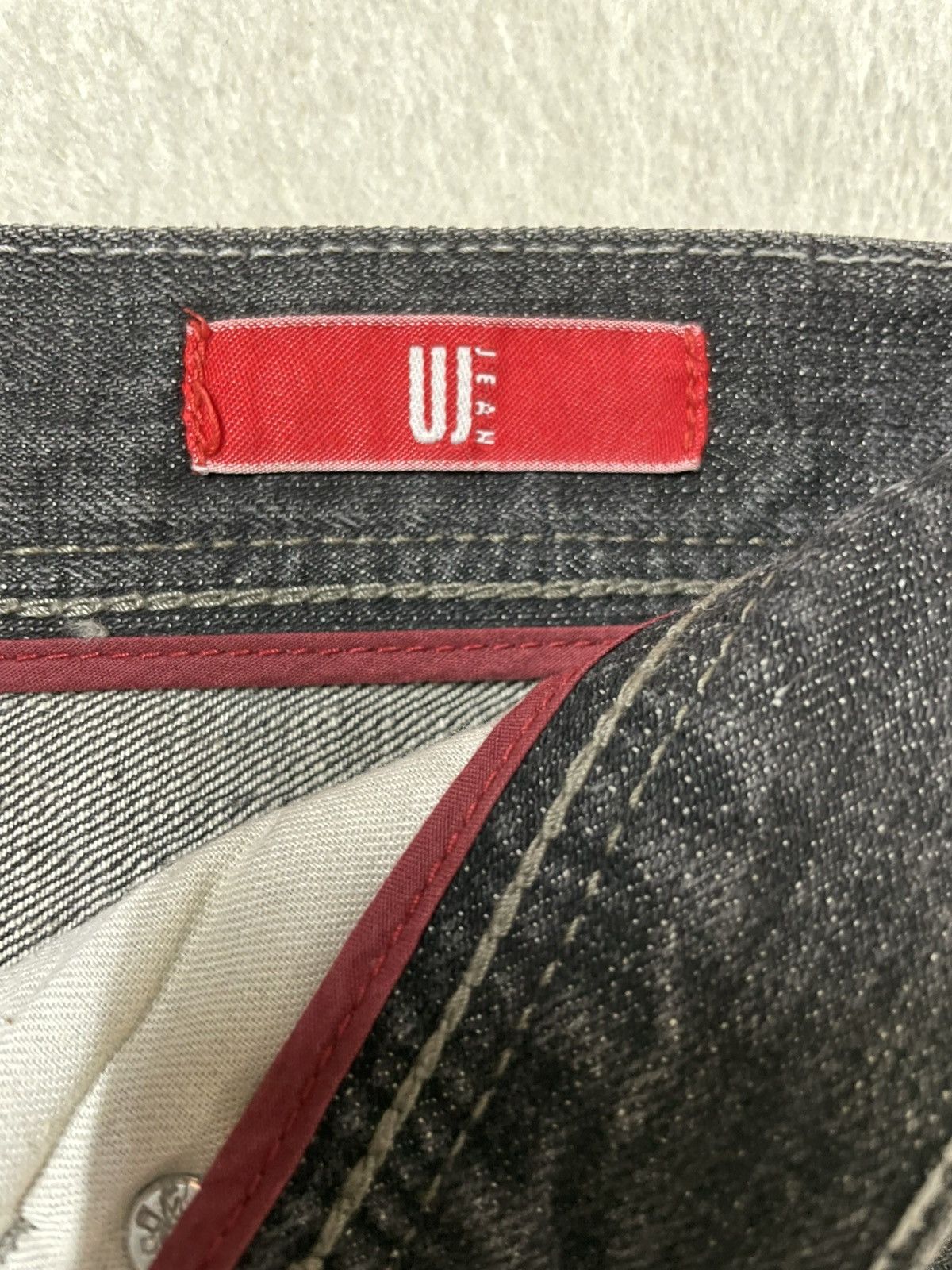Uniqlo Vintage Uniqlo Faded Dark Colour Denim Jeans Size US 35 - 7 Thumbnail